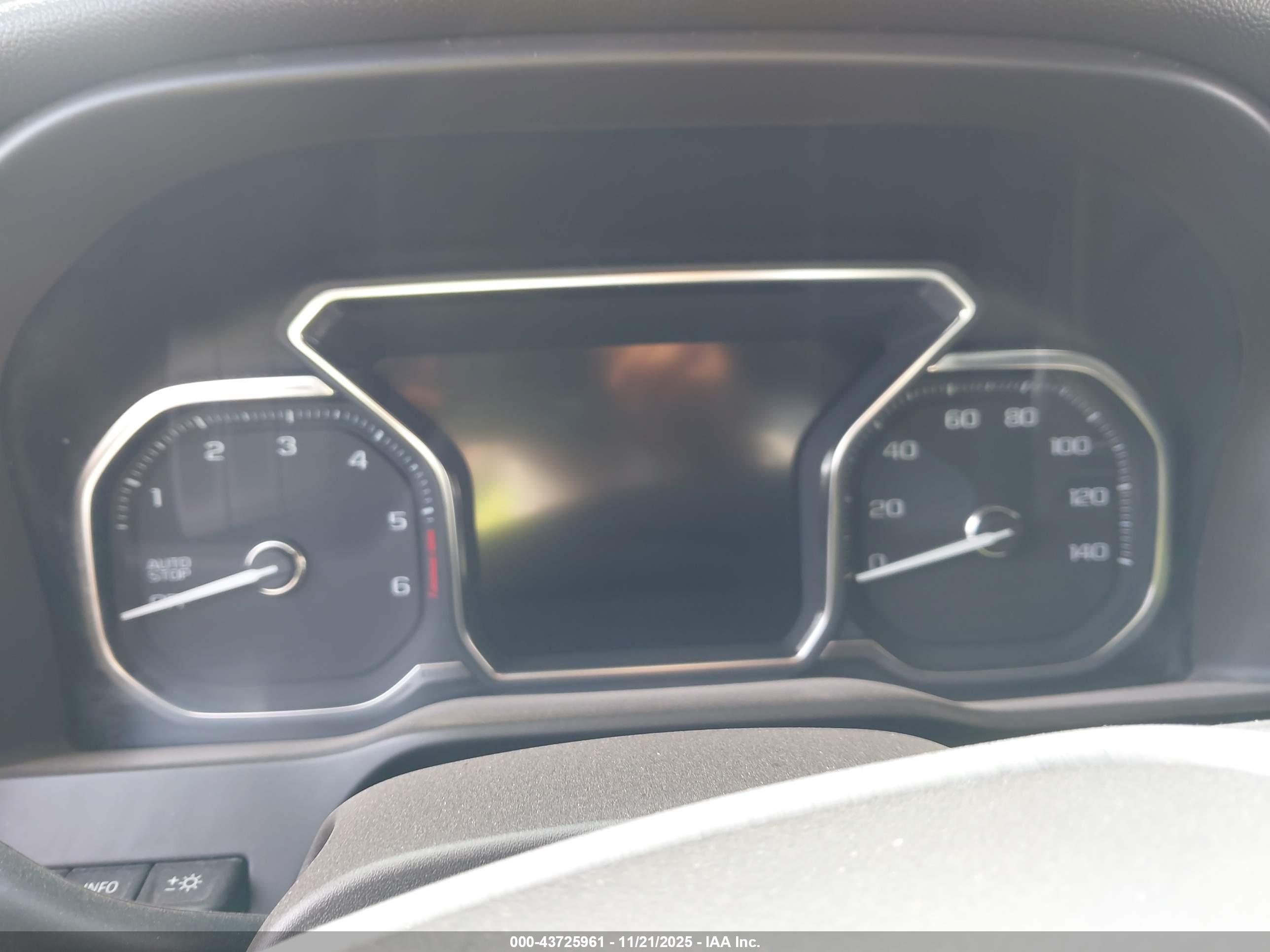 GMC SIERRA image 7