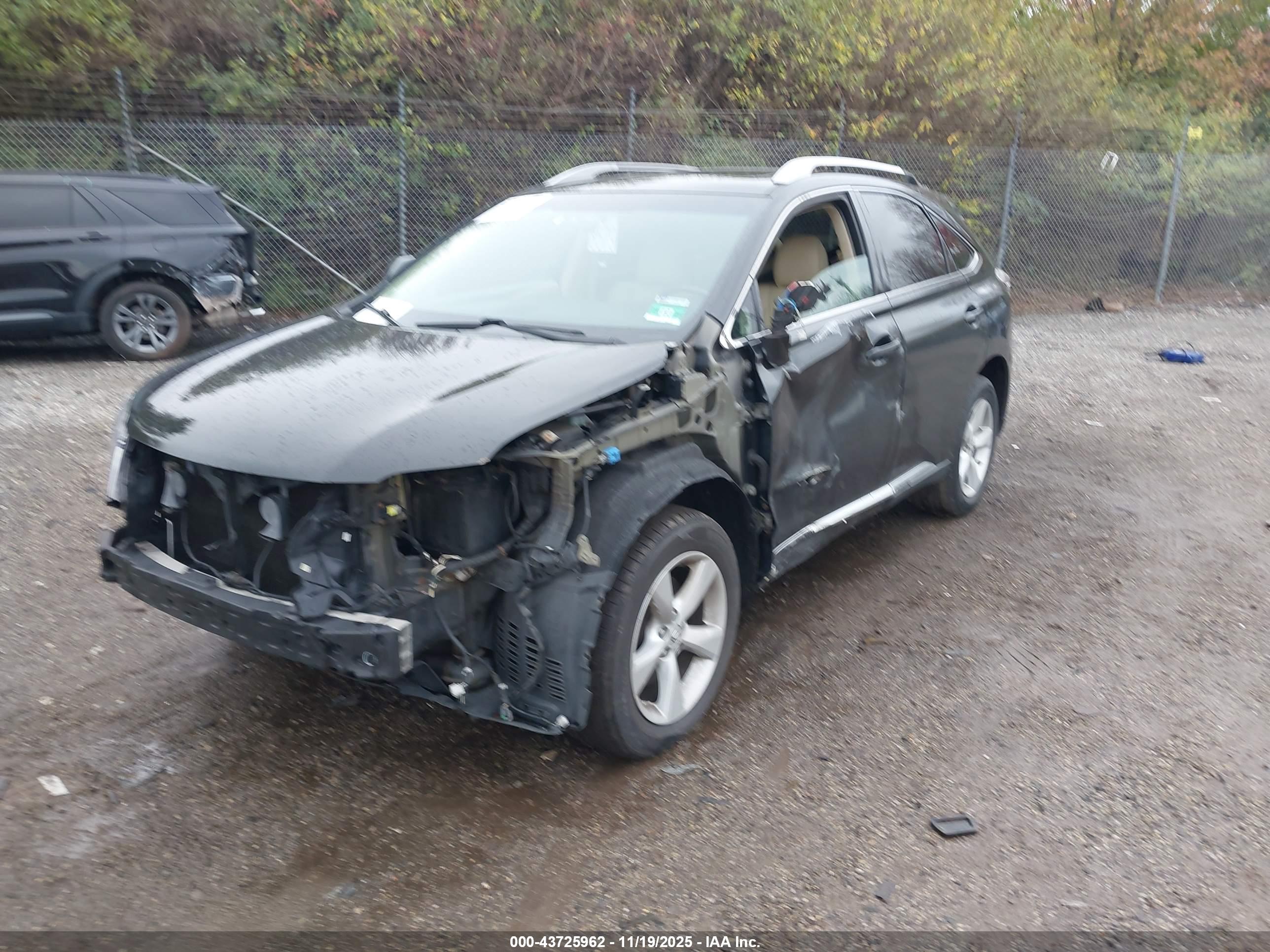 LEXUS RX image 2