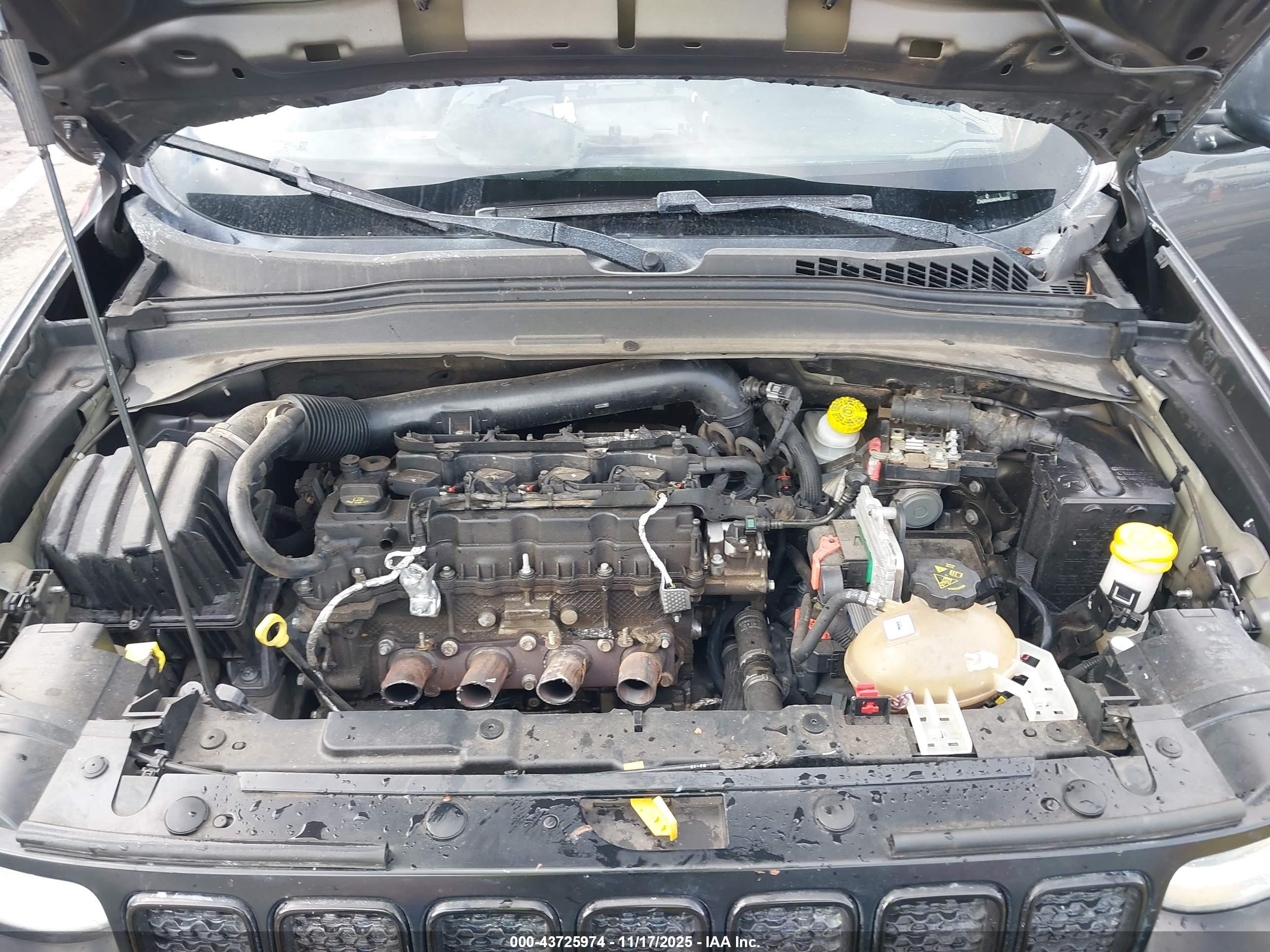 JEEP RENEGADE image 10