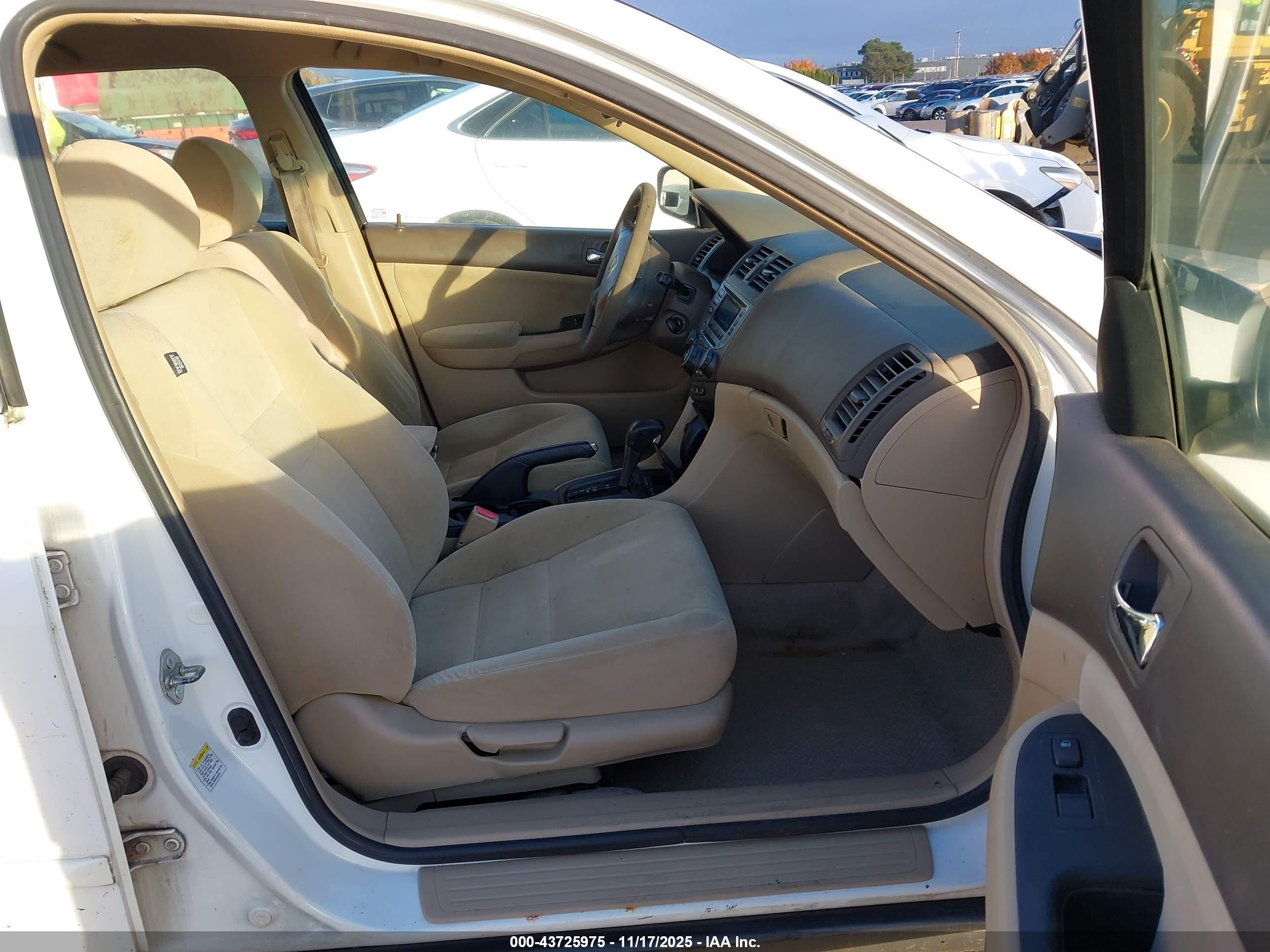 HONDA ACCORD image 5