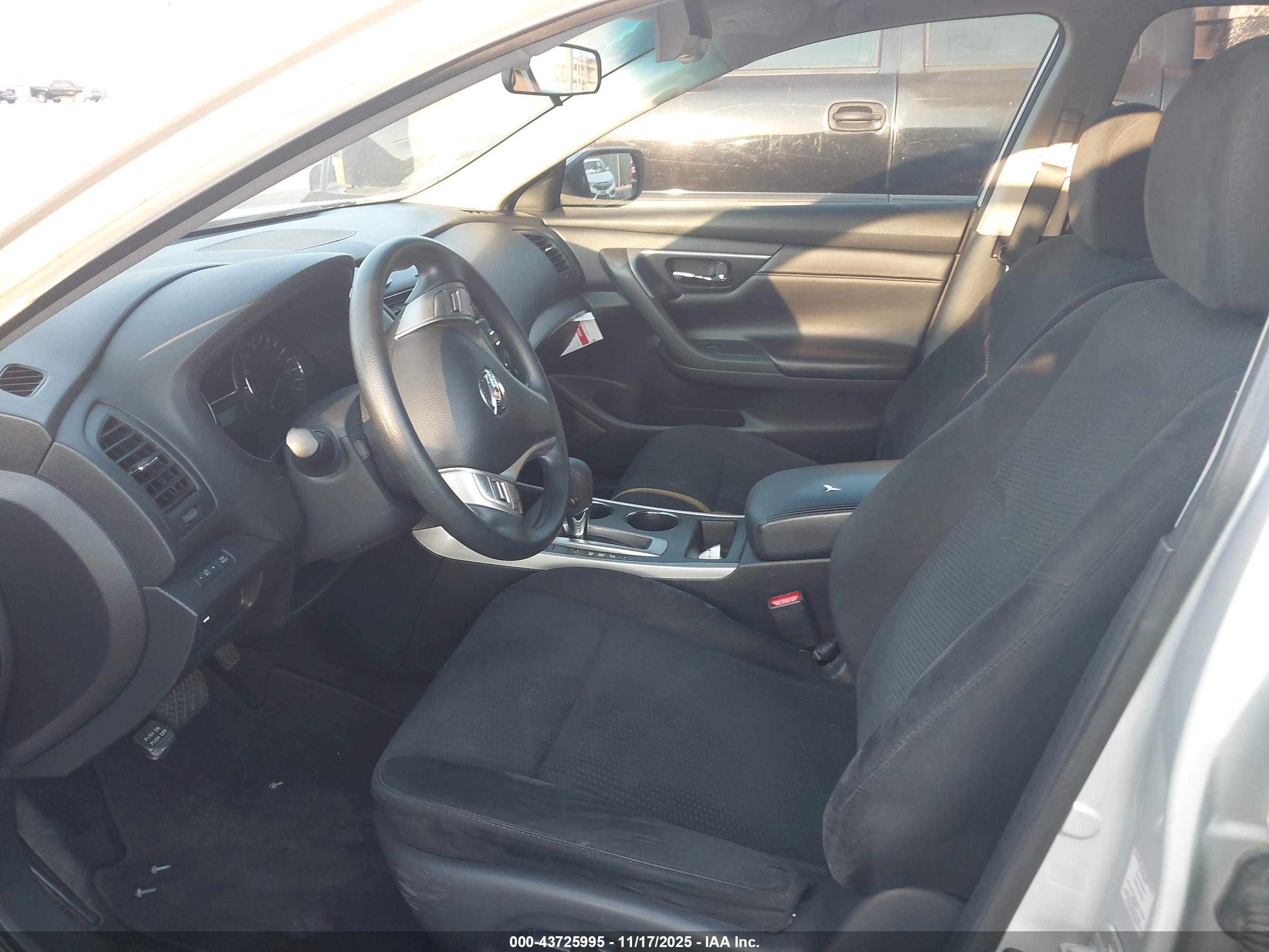 NISSAN ALTIMA image 5