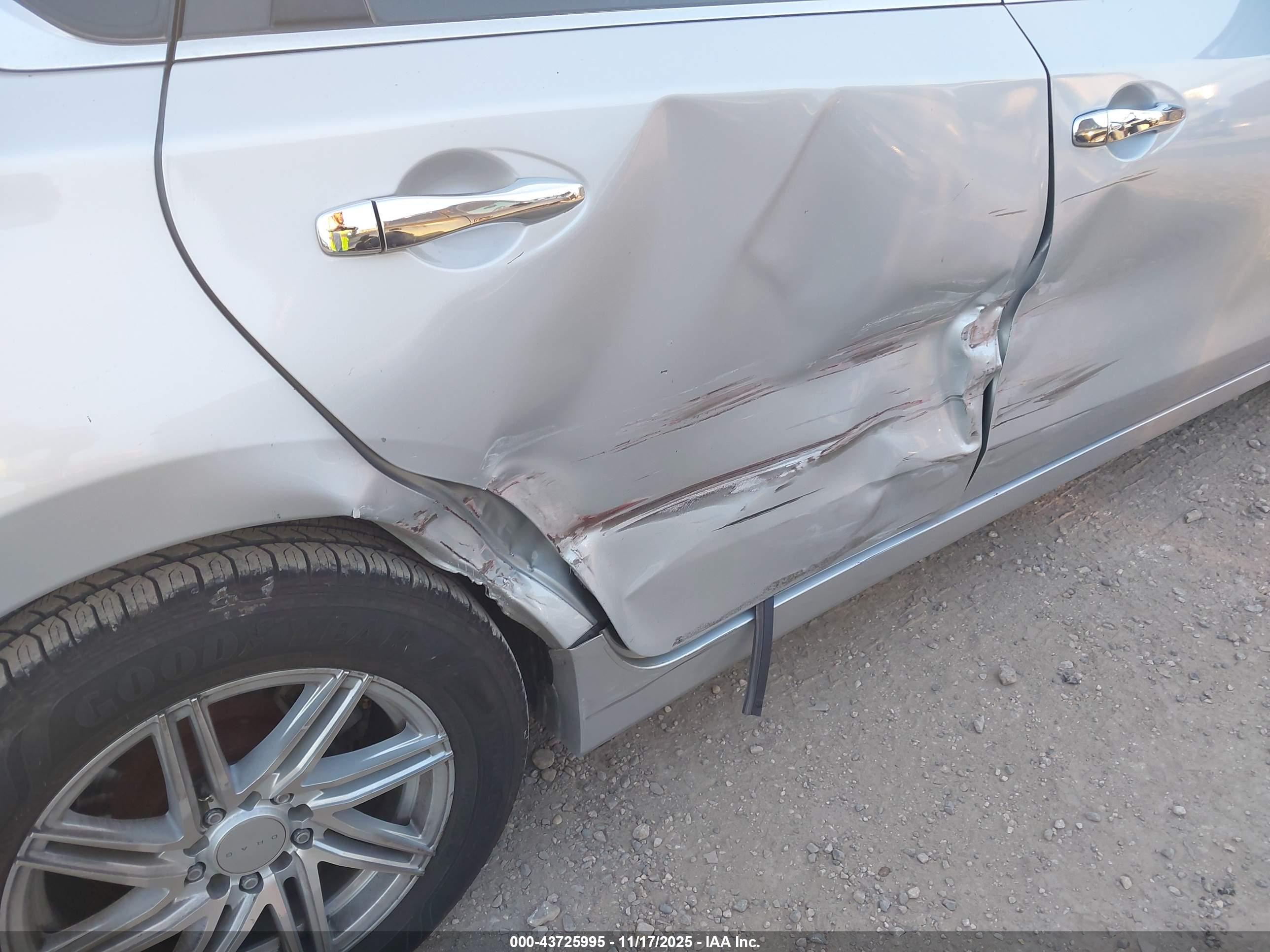 NISSAN ALTIMA image 6