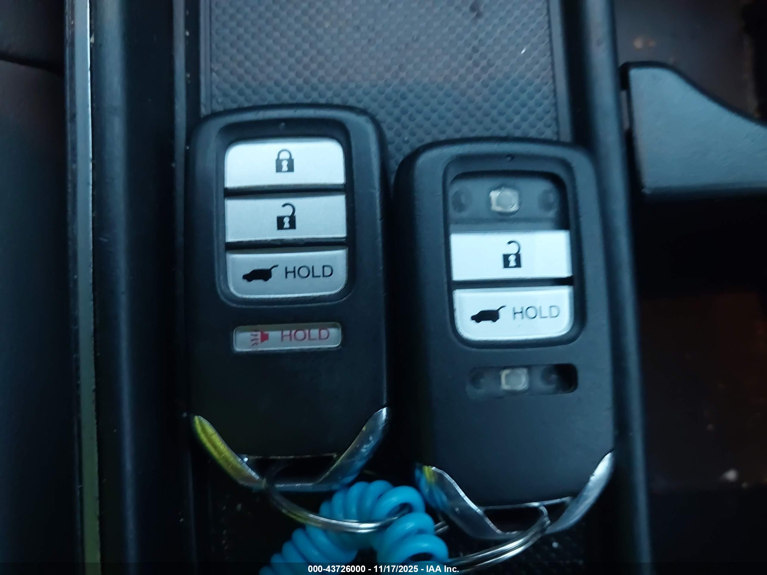 HONDA CR-V image 11