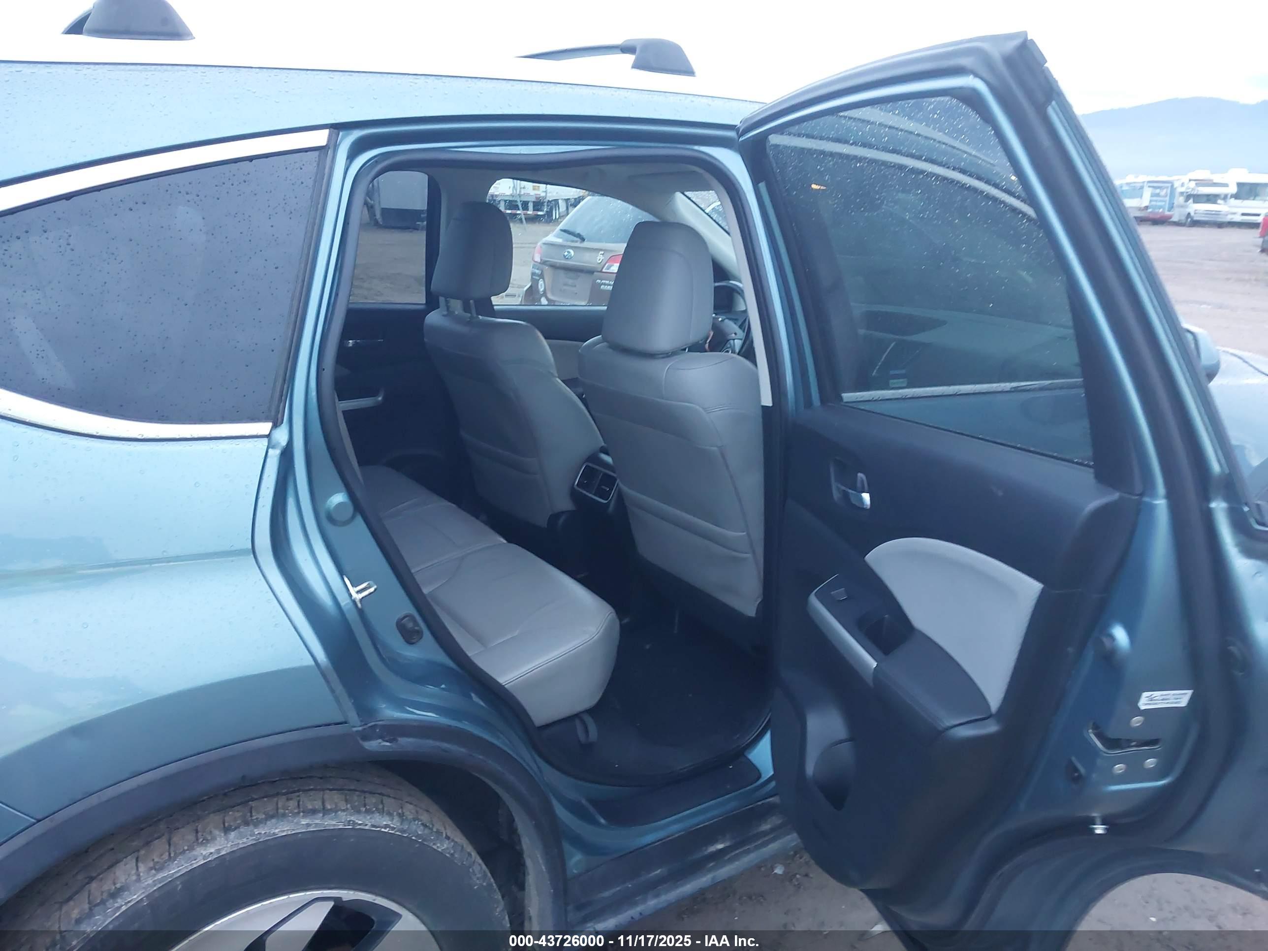 HONDA CR-V image 8