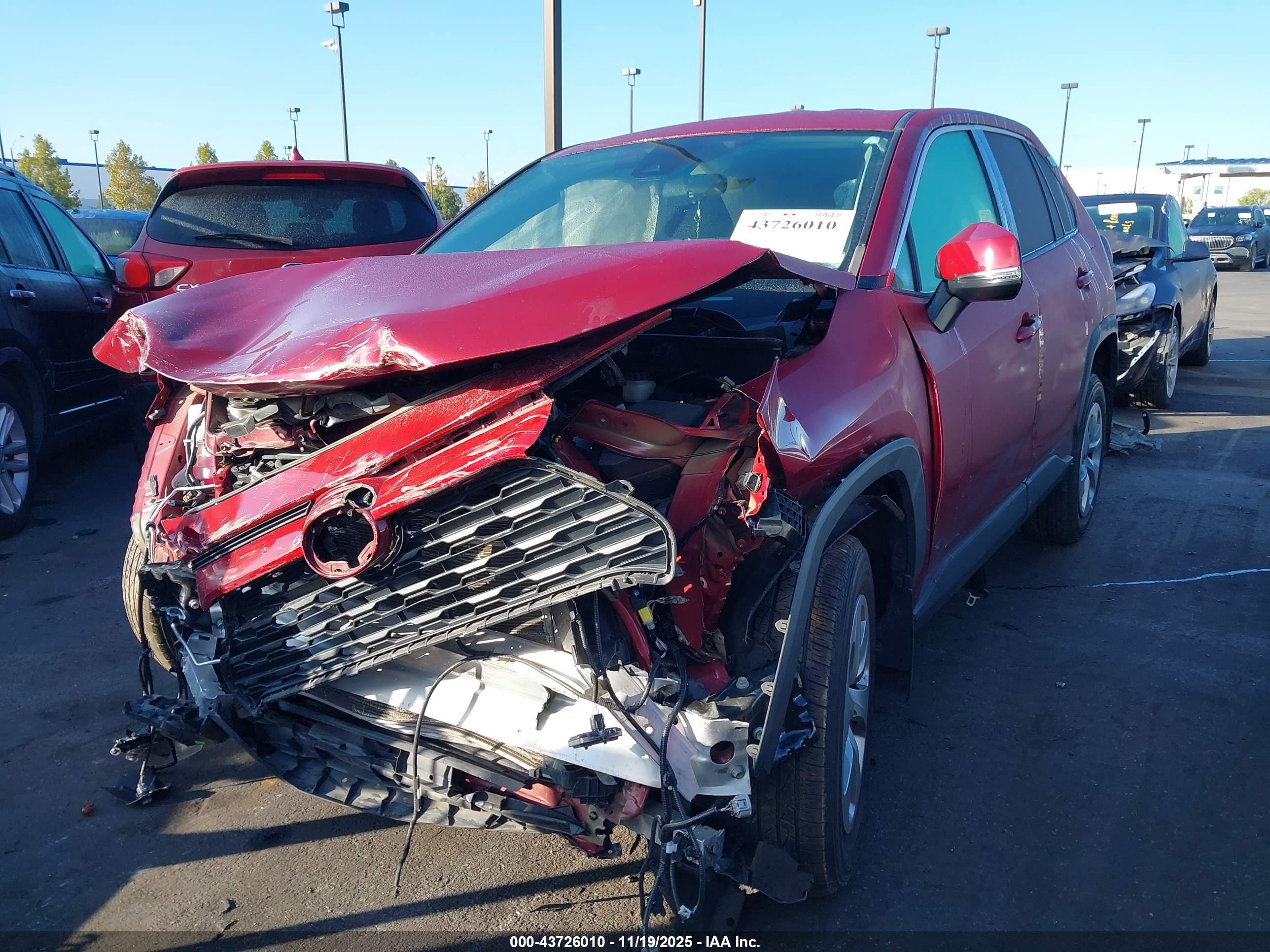 TOYOTA RAV4 image 2