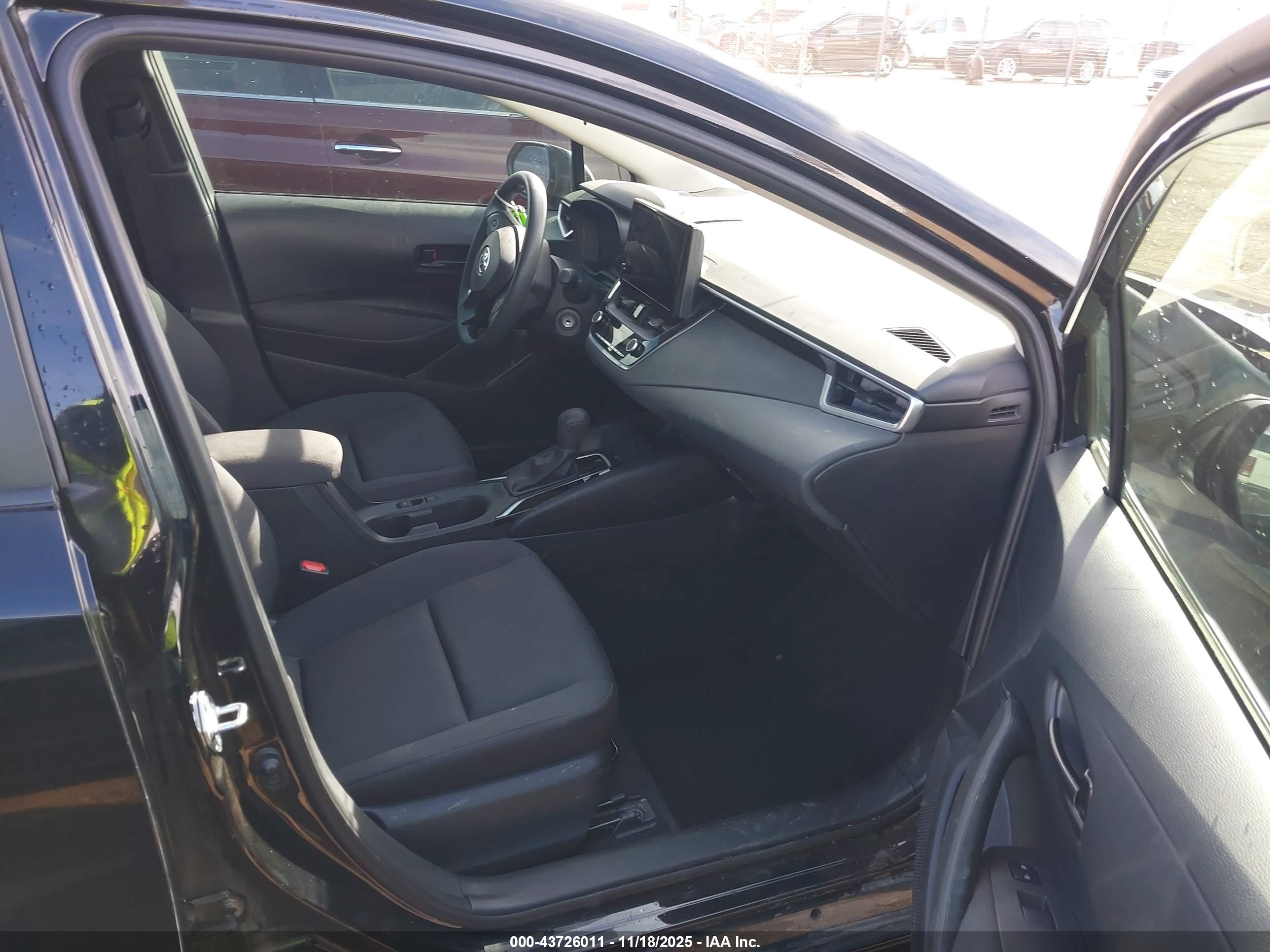 TOYOTA COROLLA image 5