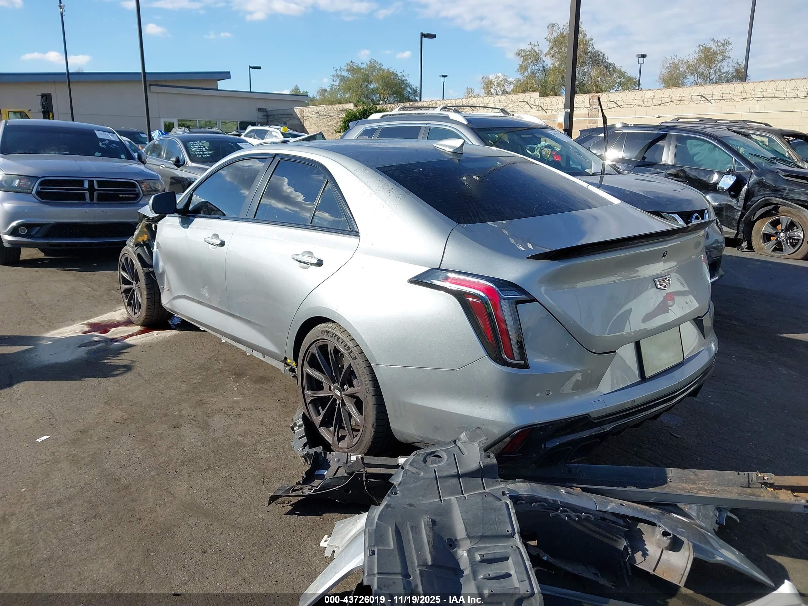 CADILLAC CT4-V image 3