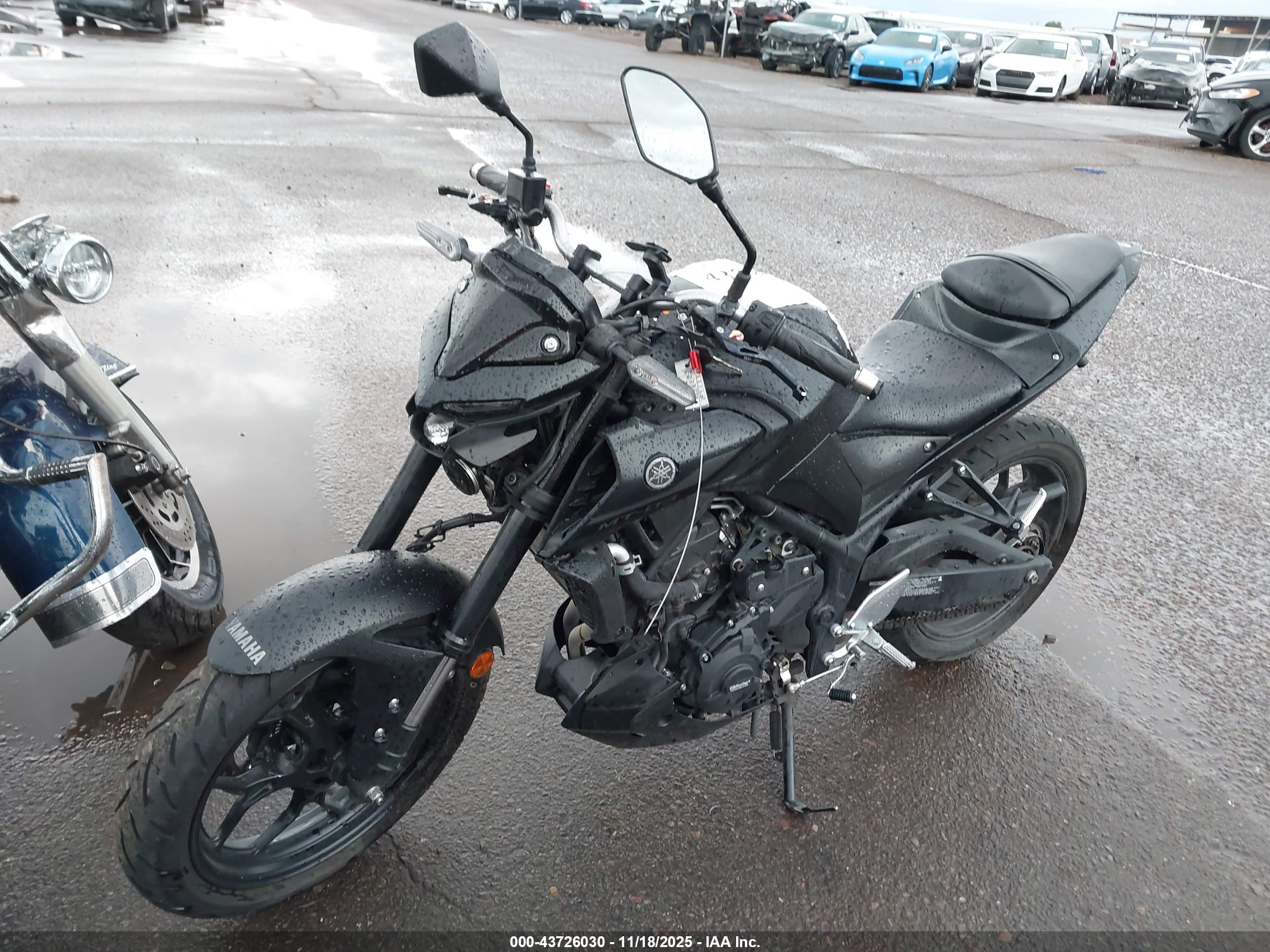 YAMAHA MT-03 image 2