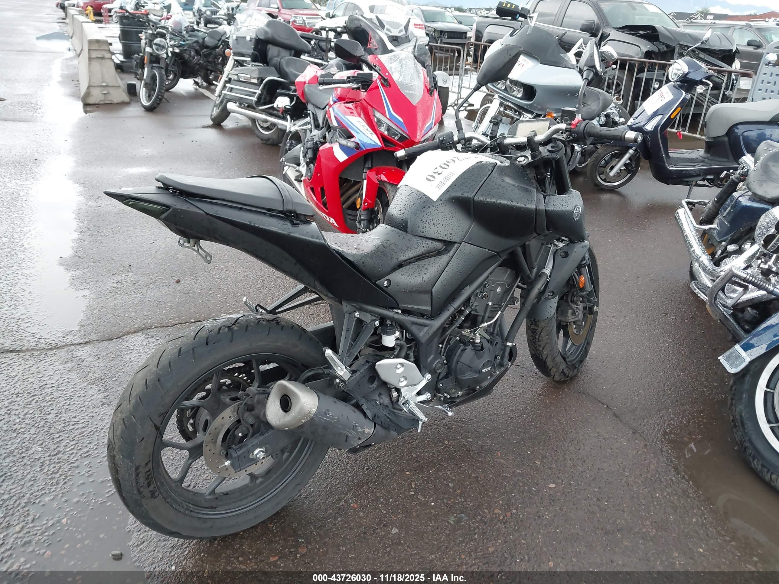 YAMAHA MT-03 image 4