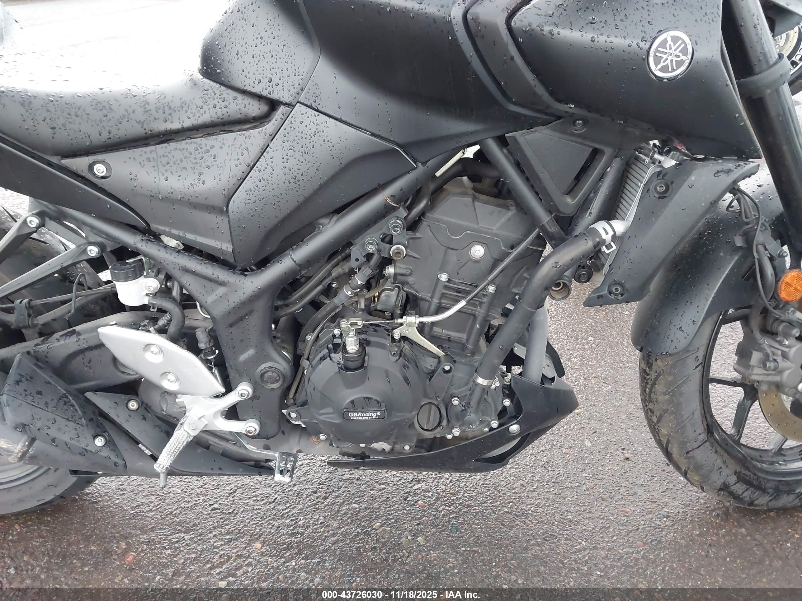 YAMAHA MT-03 image 8