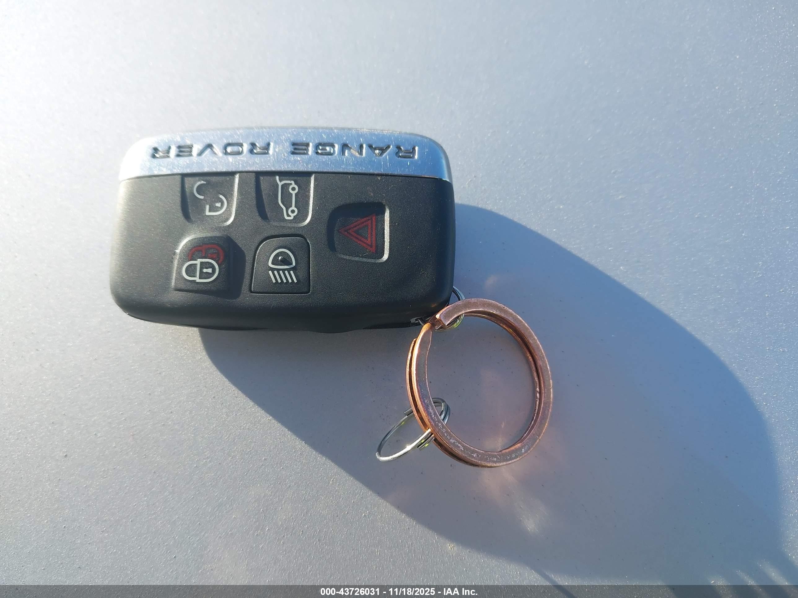 LAND ROVER image 11