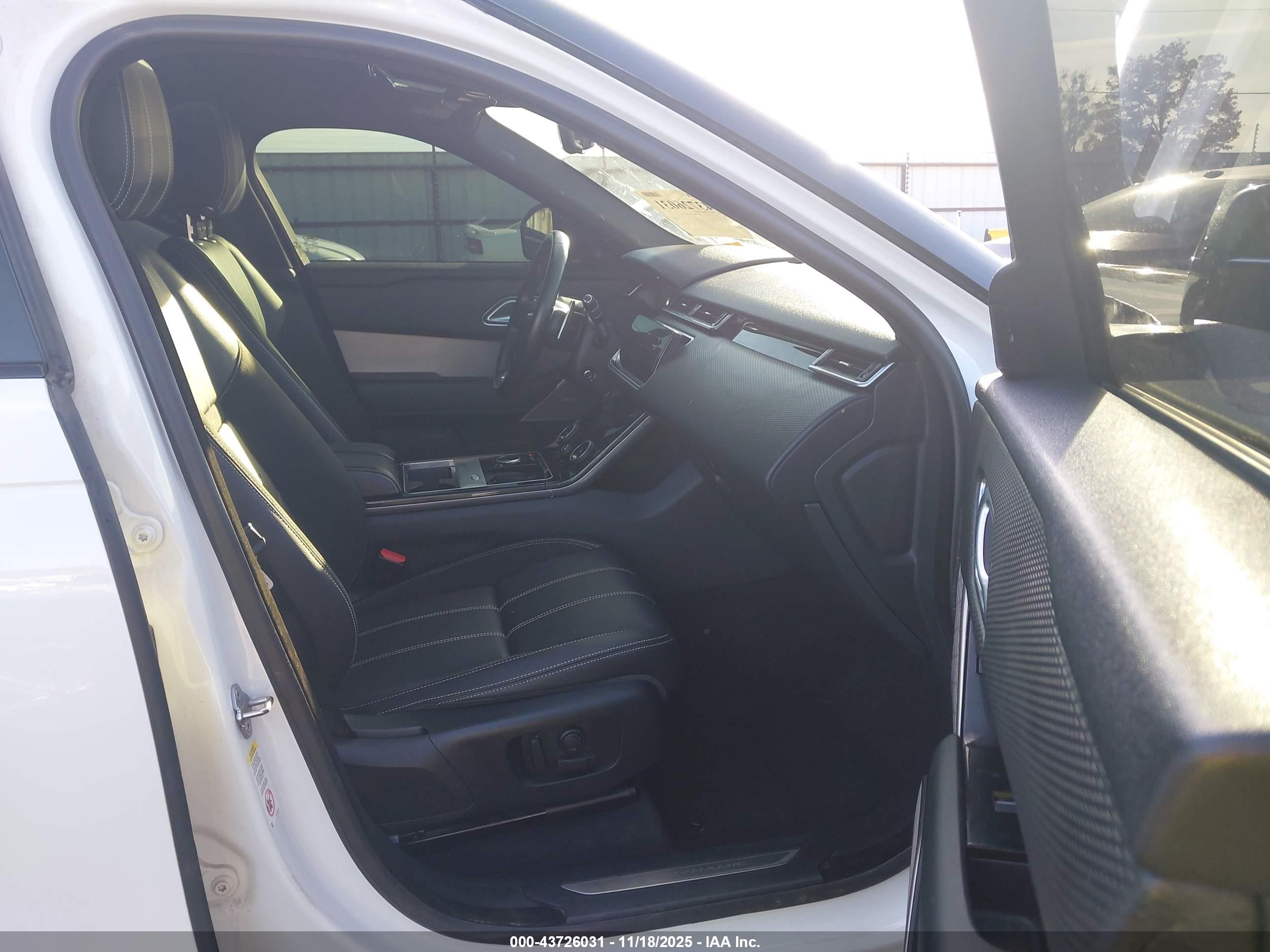 LAND ROVER image 5