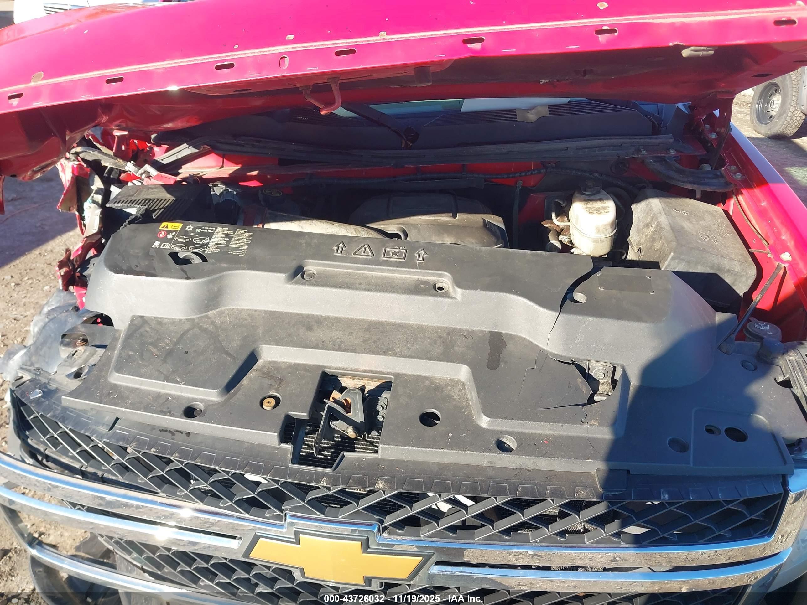 CHEVROLET SILVERADO image 10