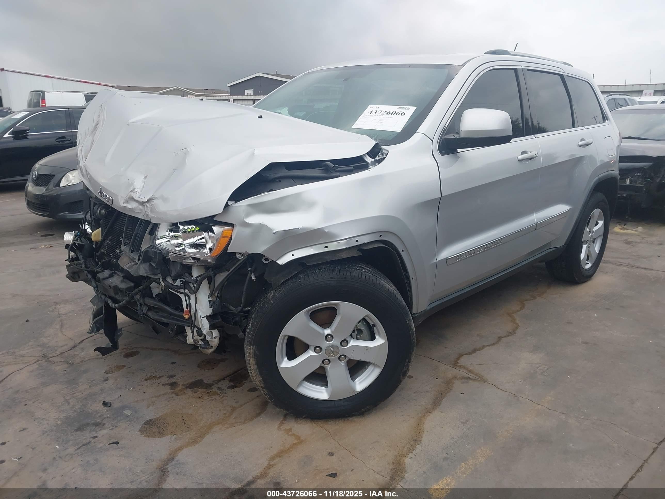 JEEP GRAND image 2