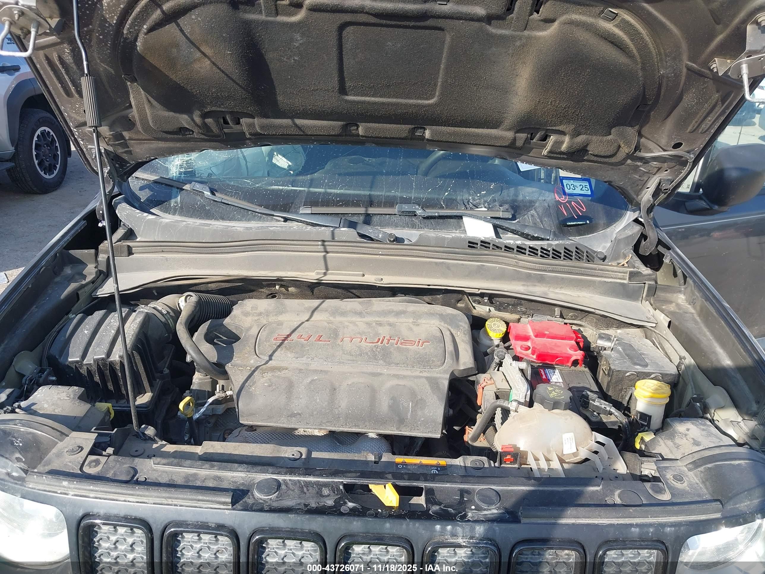 JEEP RENEGADE image 10