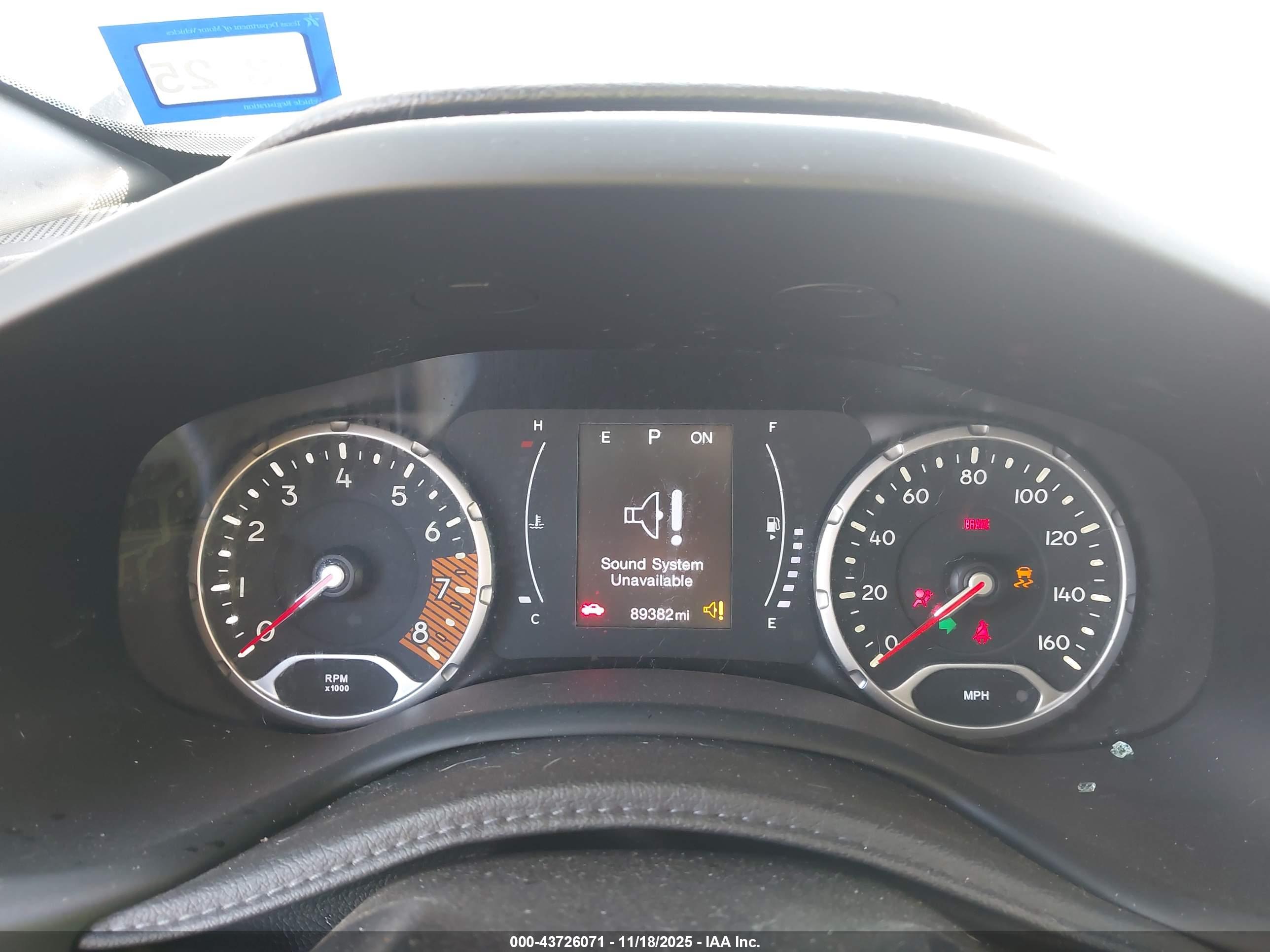 JEEP RENEGADE image 7