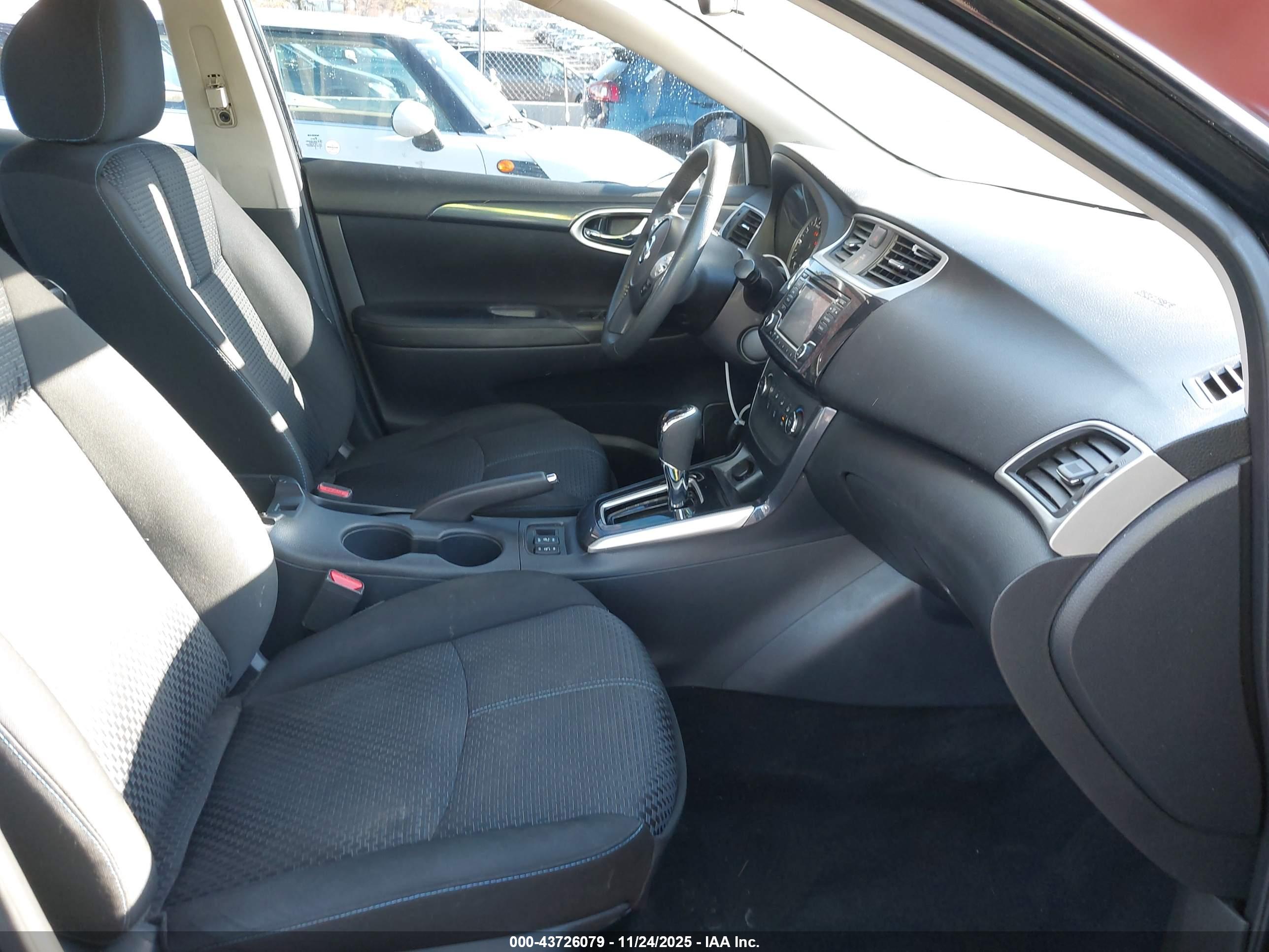 NISSAN SENTRA image 5