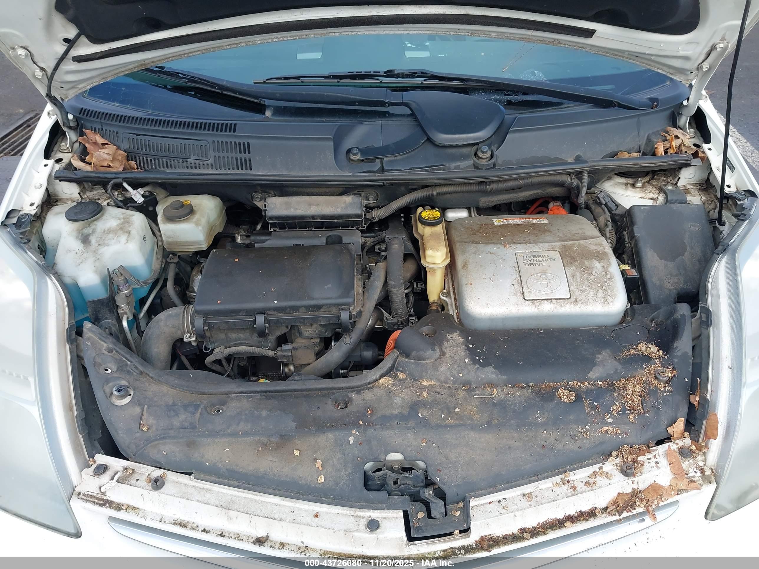 TOYOTA PRIUS image 10