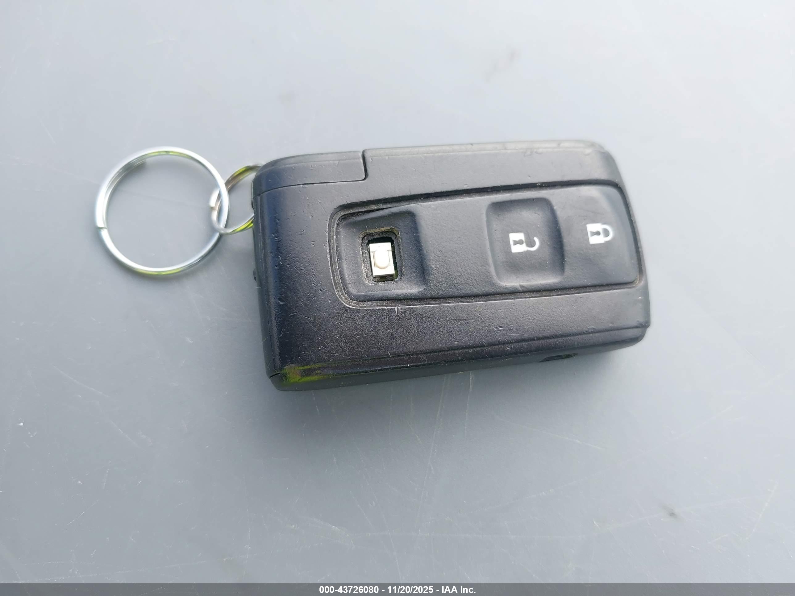 TOYOTA PRIUS image 11