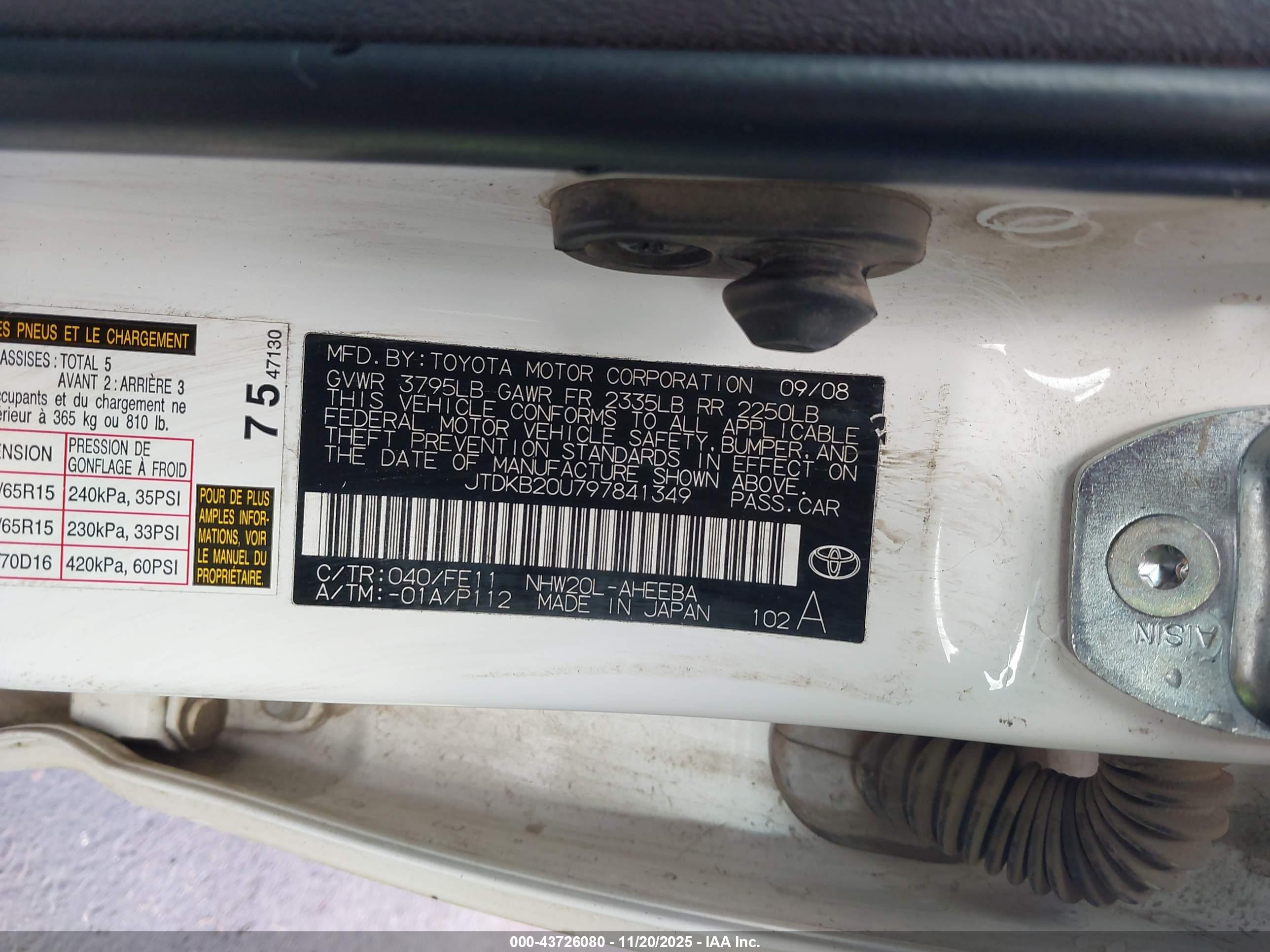 TOYOTA PRIUS image 9