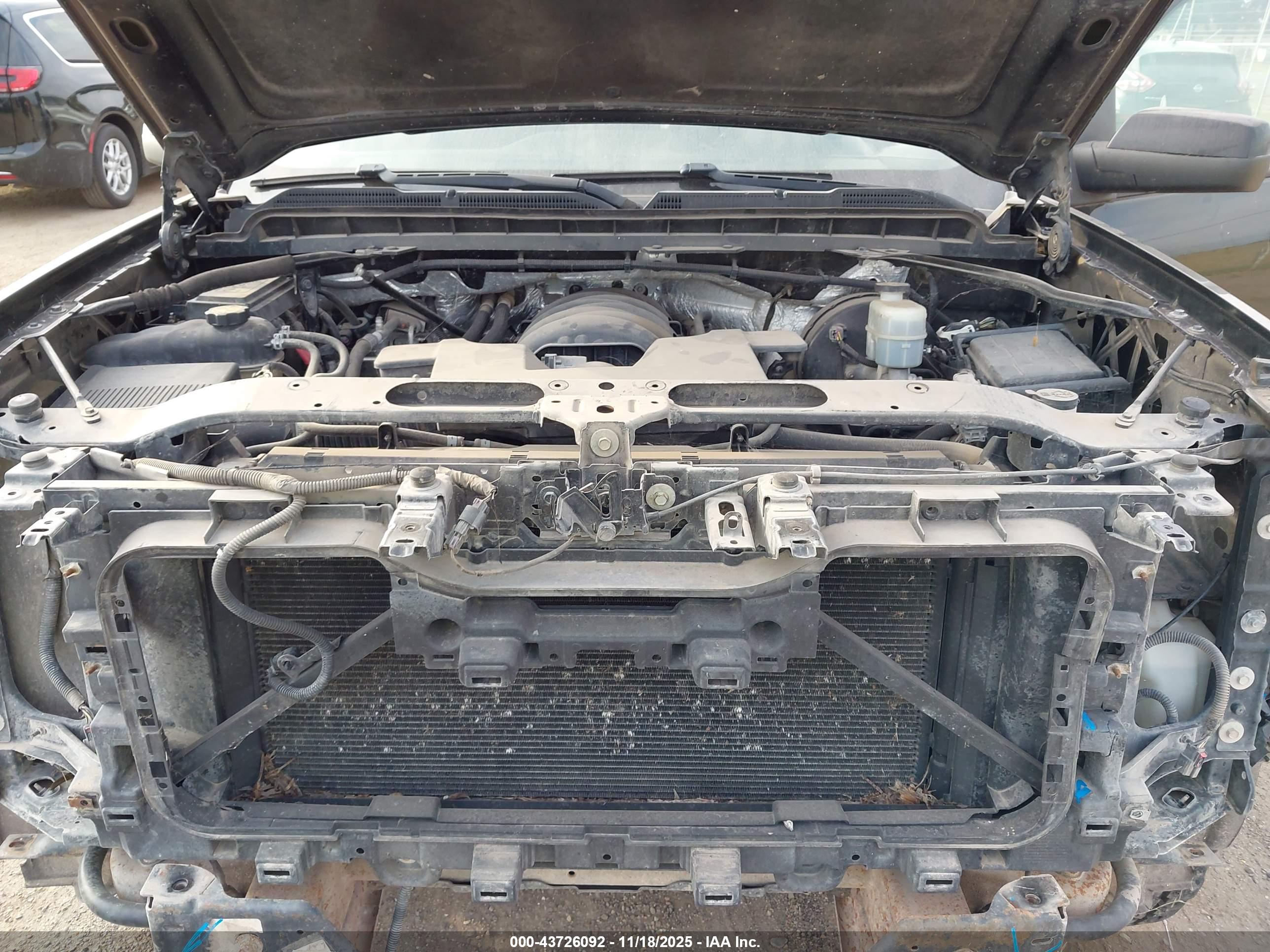 CHEVROLET SILVERADO image 10