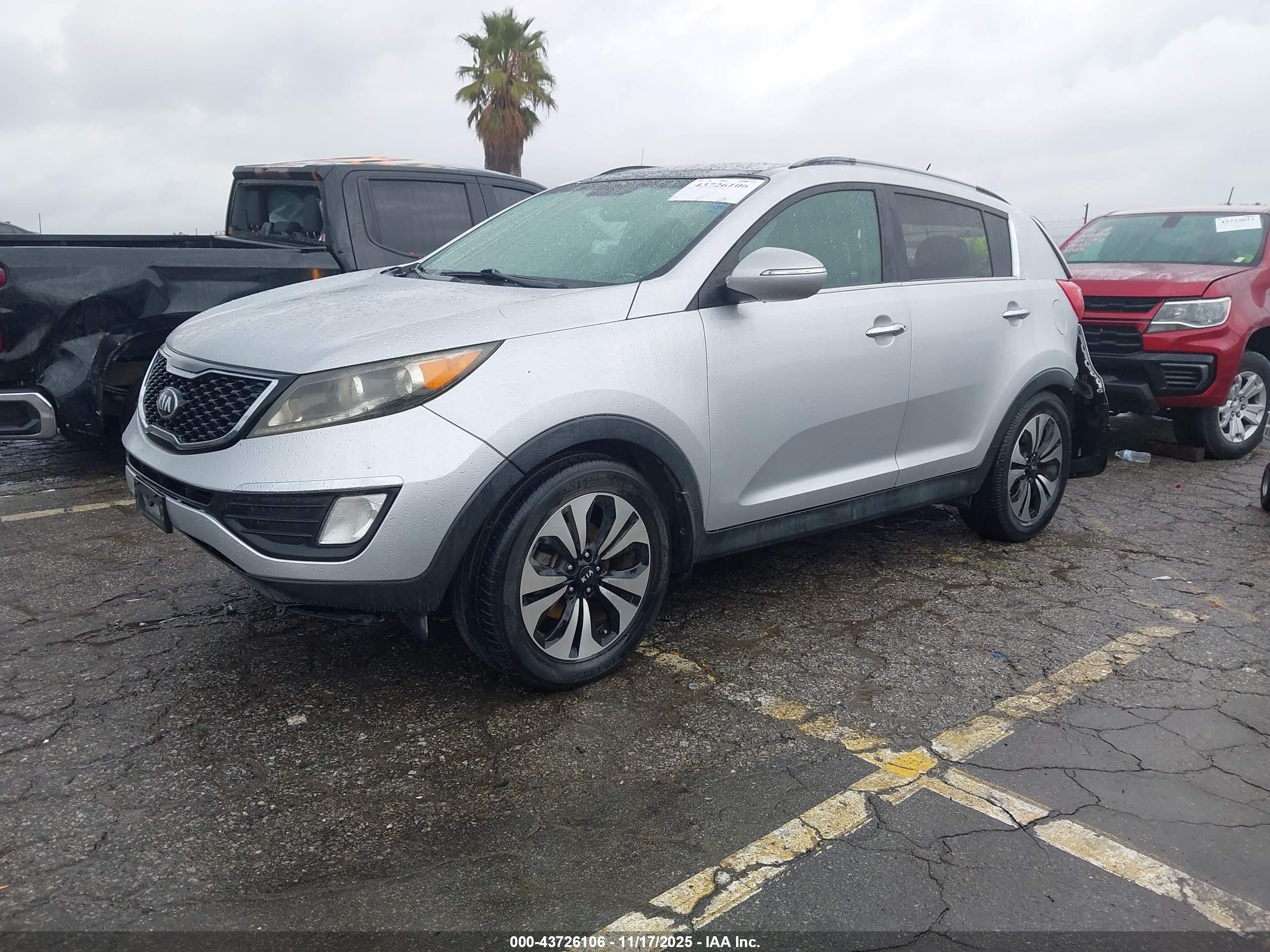 KIA SPORTAGE image 2