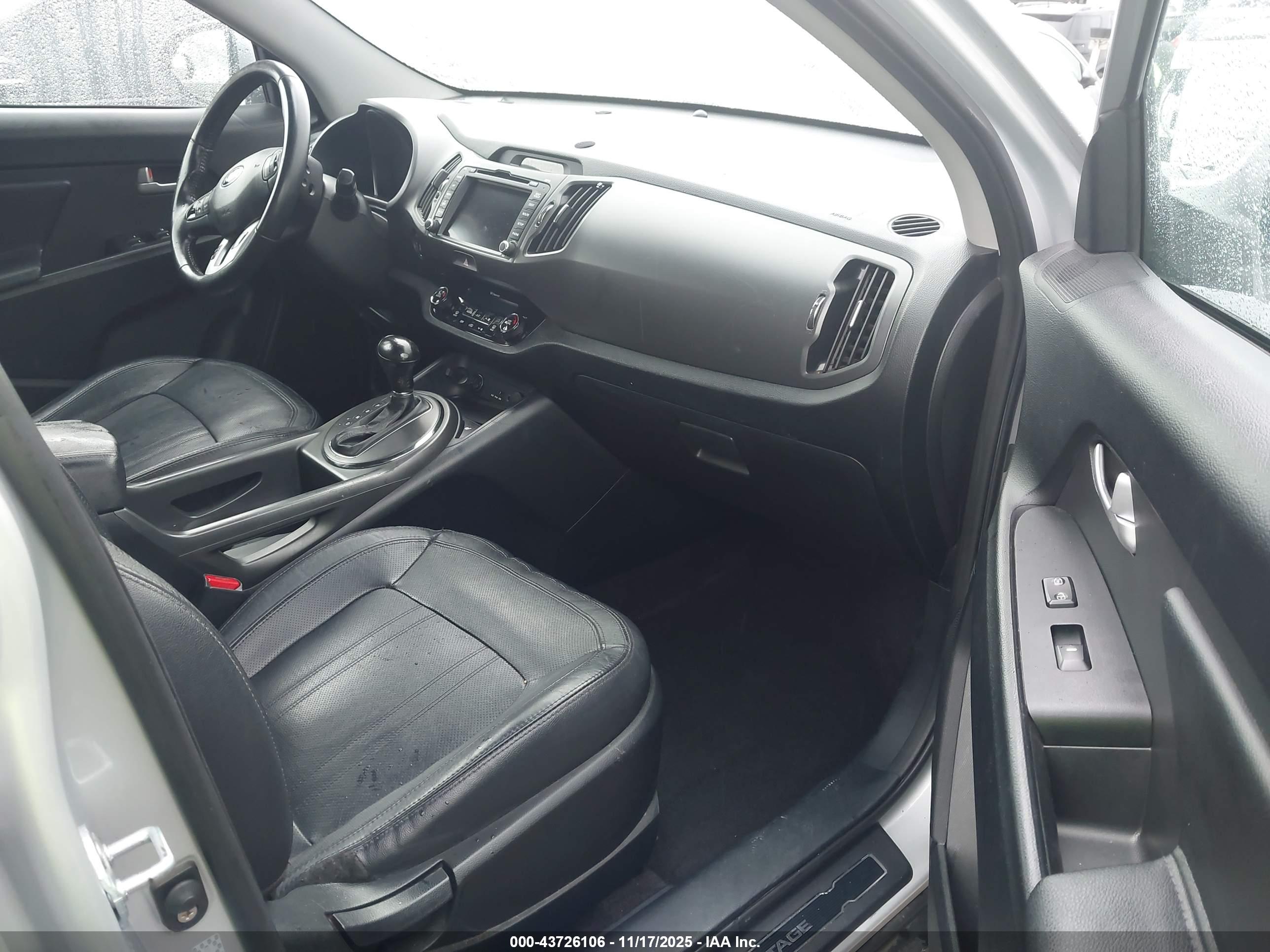 KIA SPORTAGE image 5