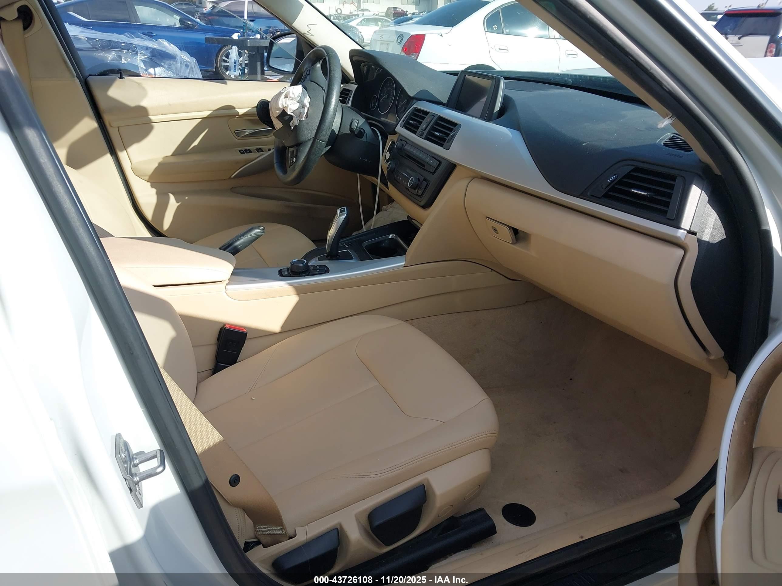 BMW 320I image 5
