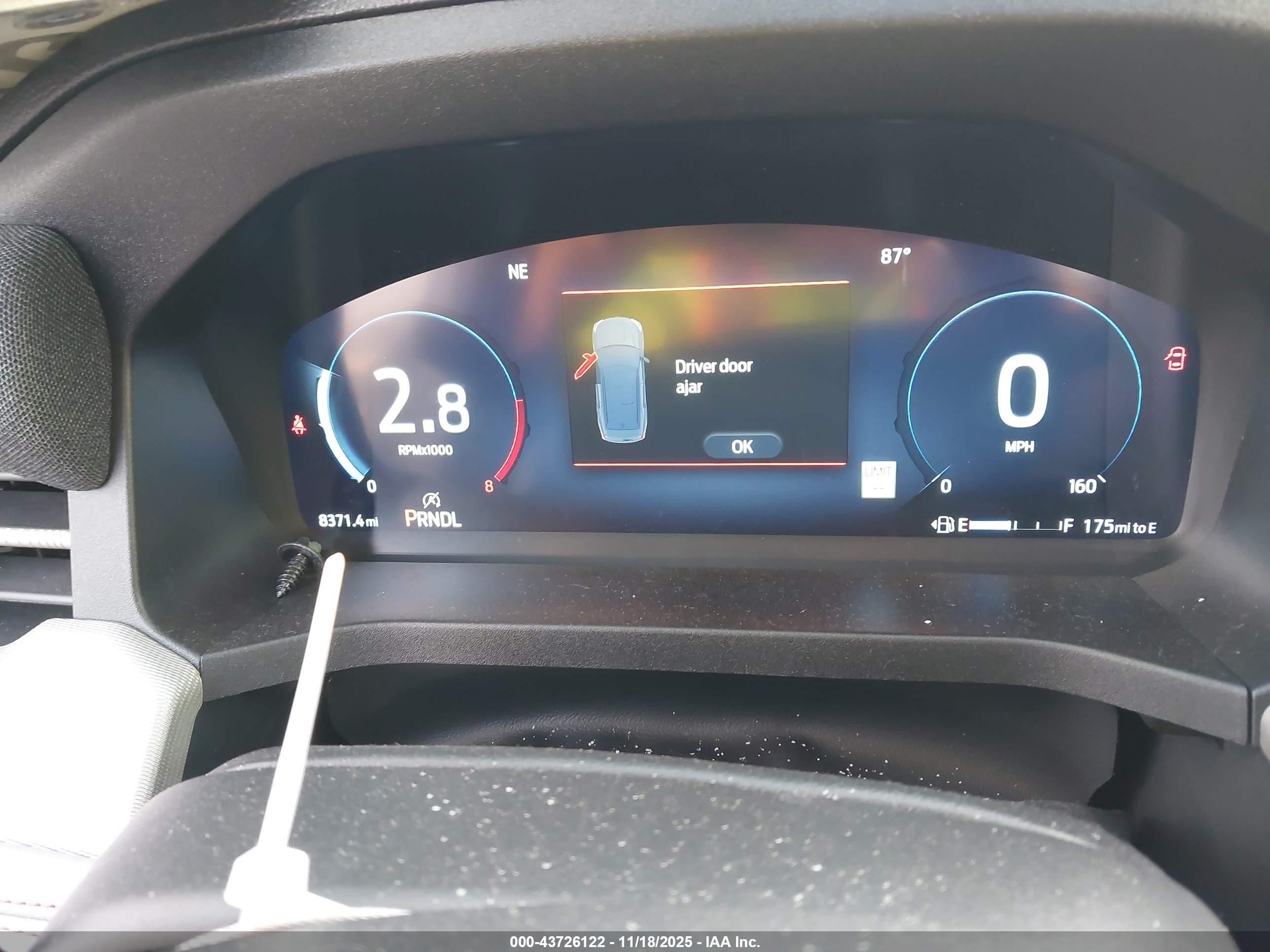 FORD EXPLORER image 7