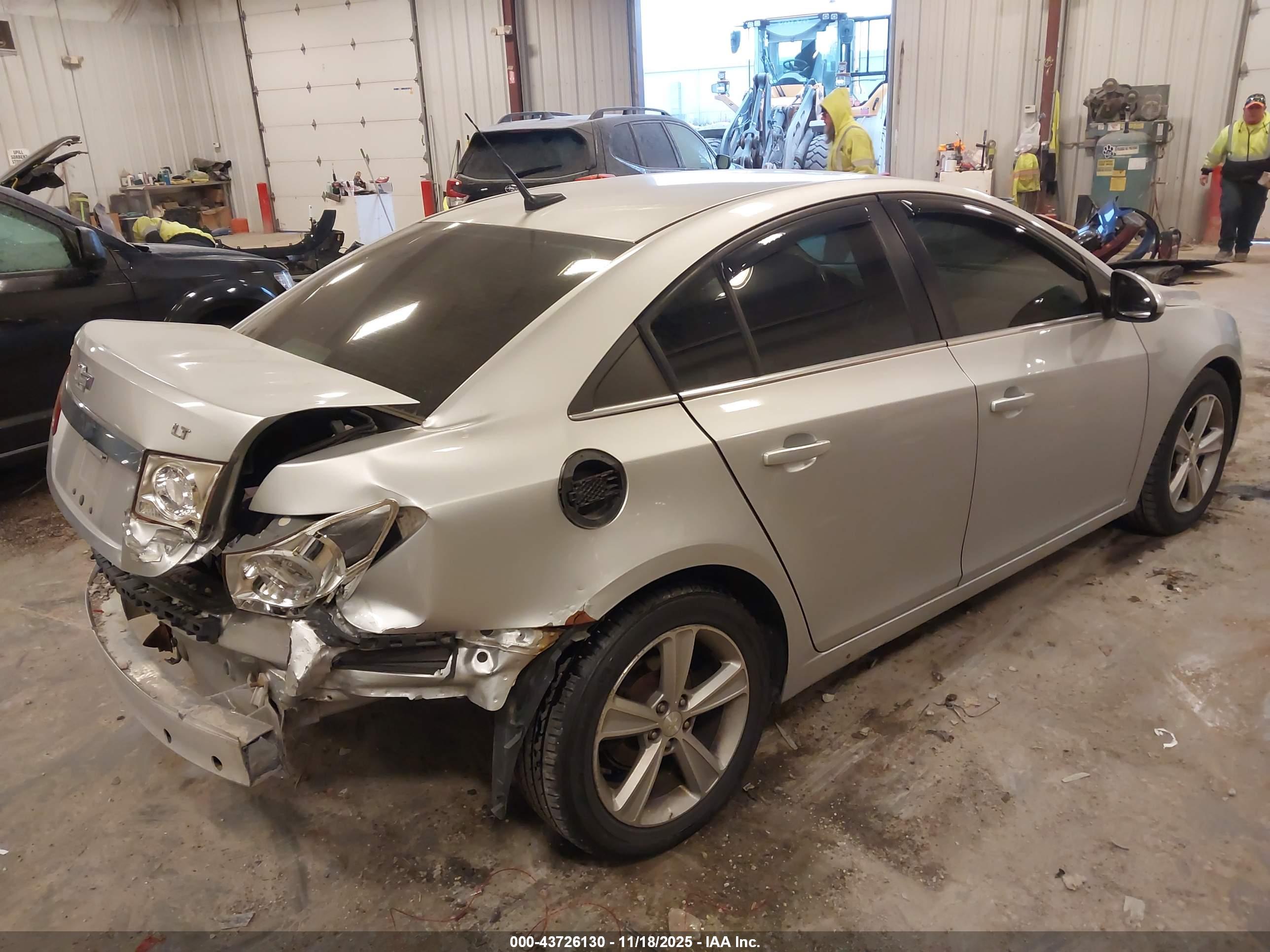 CHEVROLET CRUZE image 4