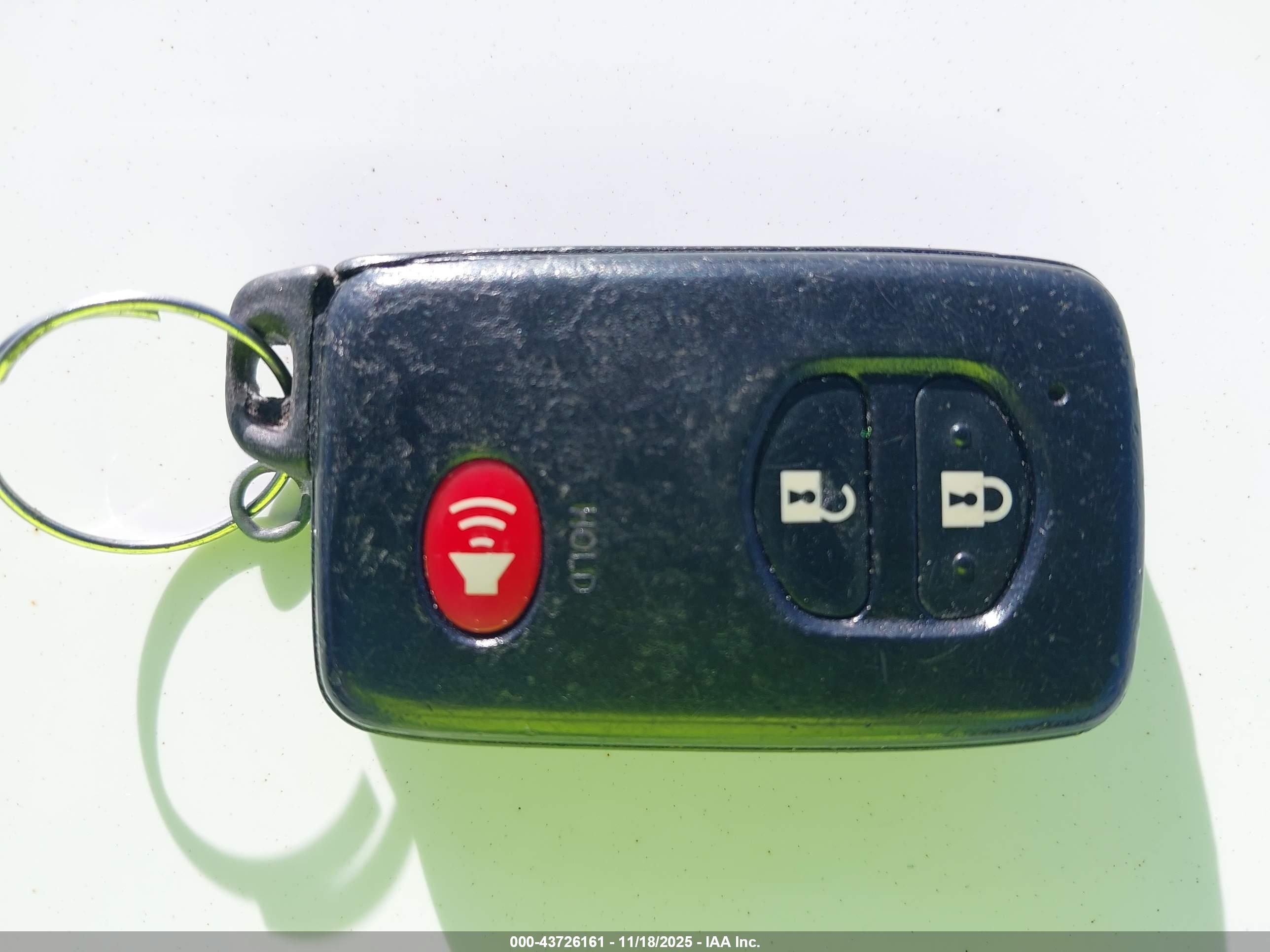 TOYOTA PRIUS image 11