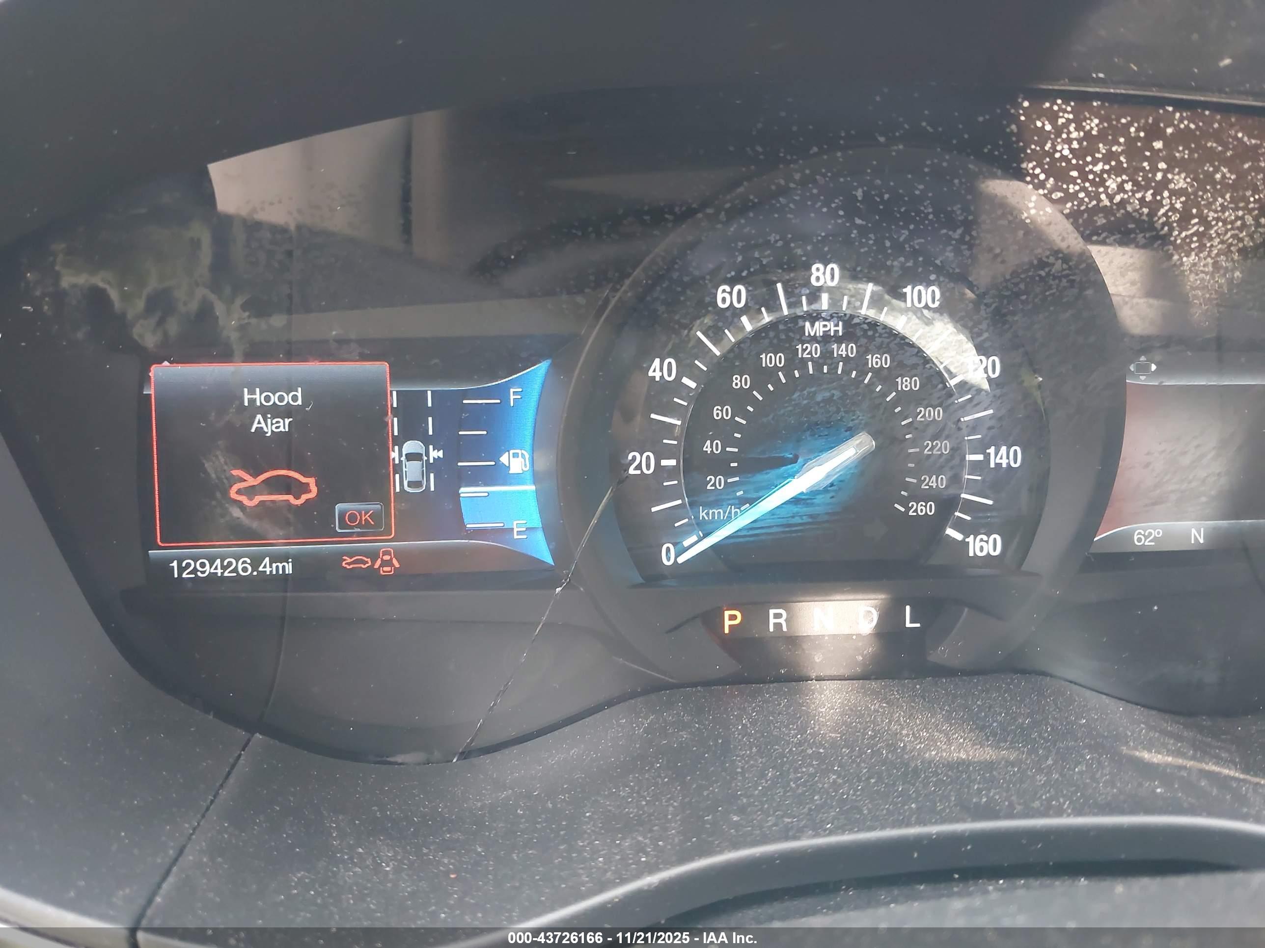 FORD FUSION image 7