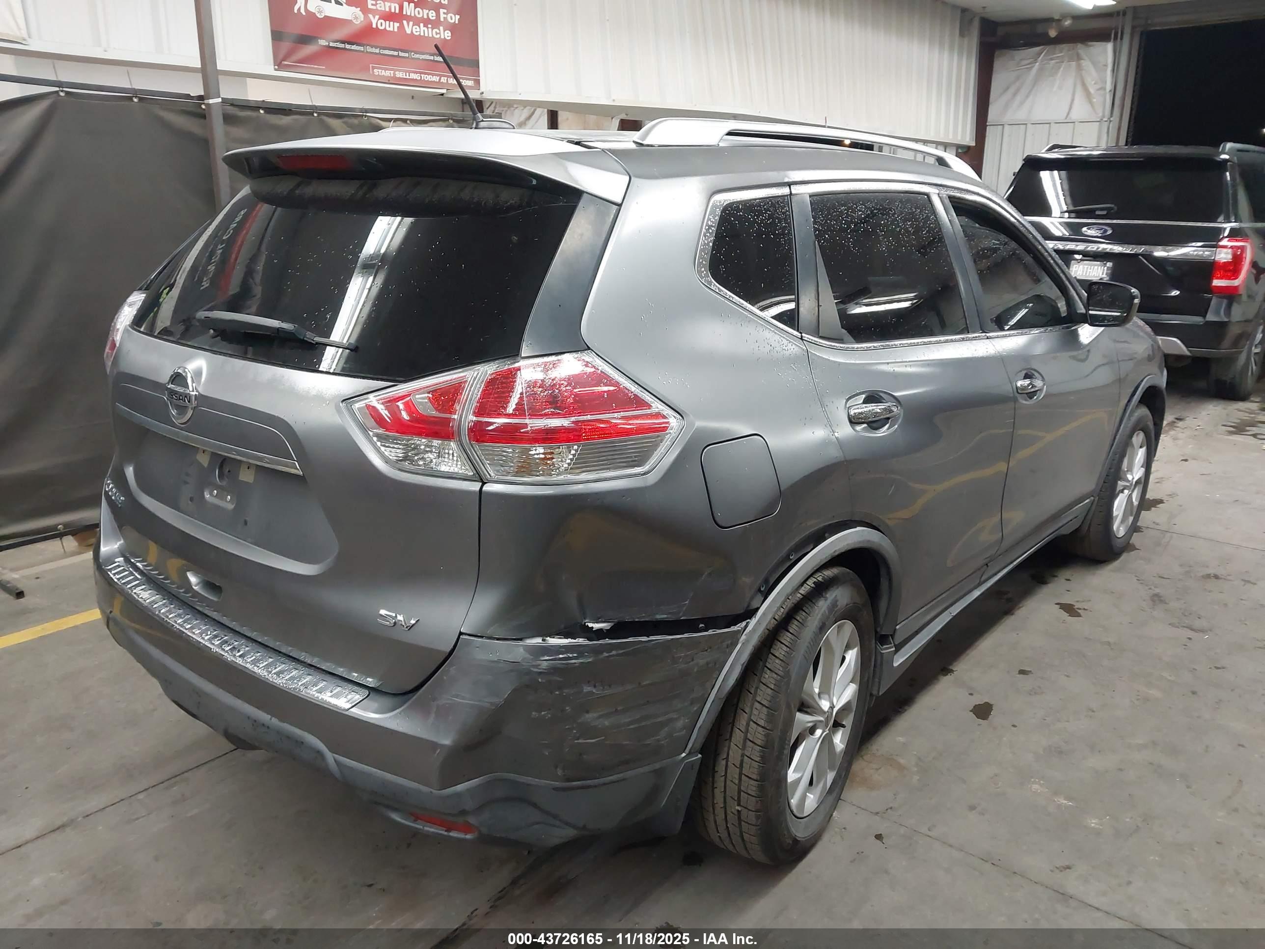 NISSAN ROGUE image 4