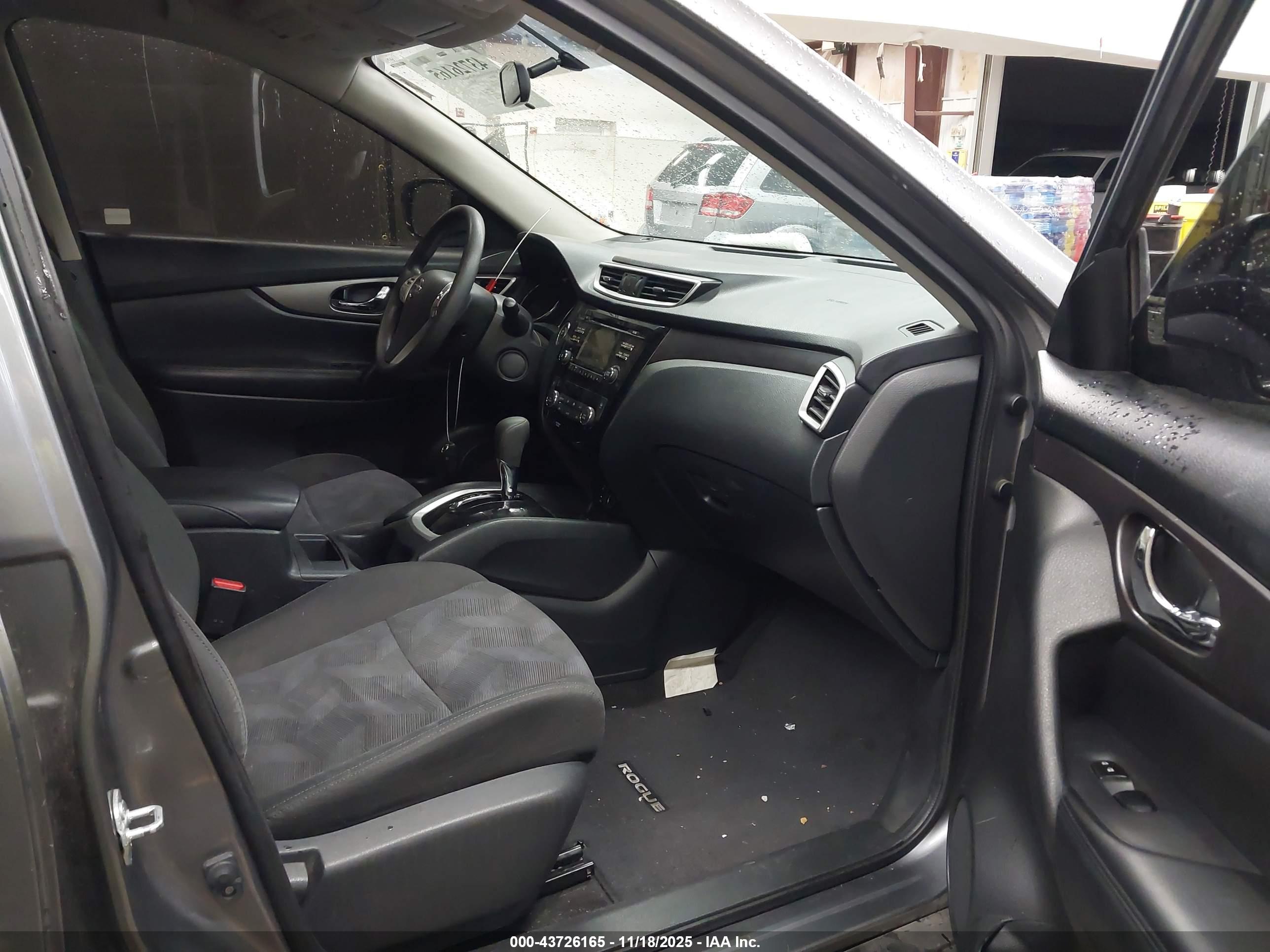 NISSAN ROGUE image 5