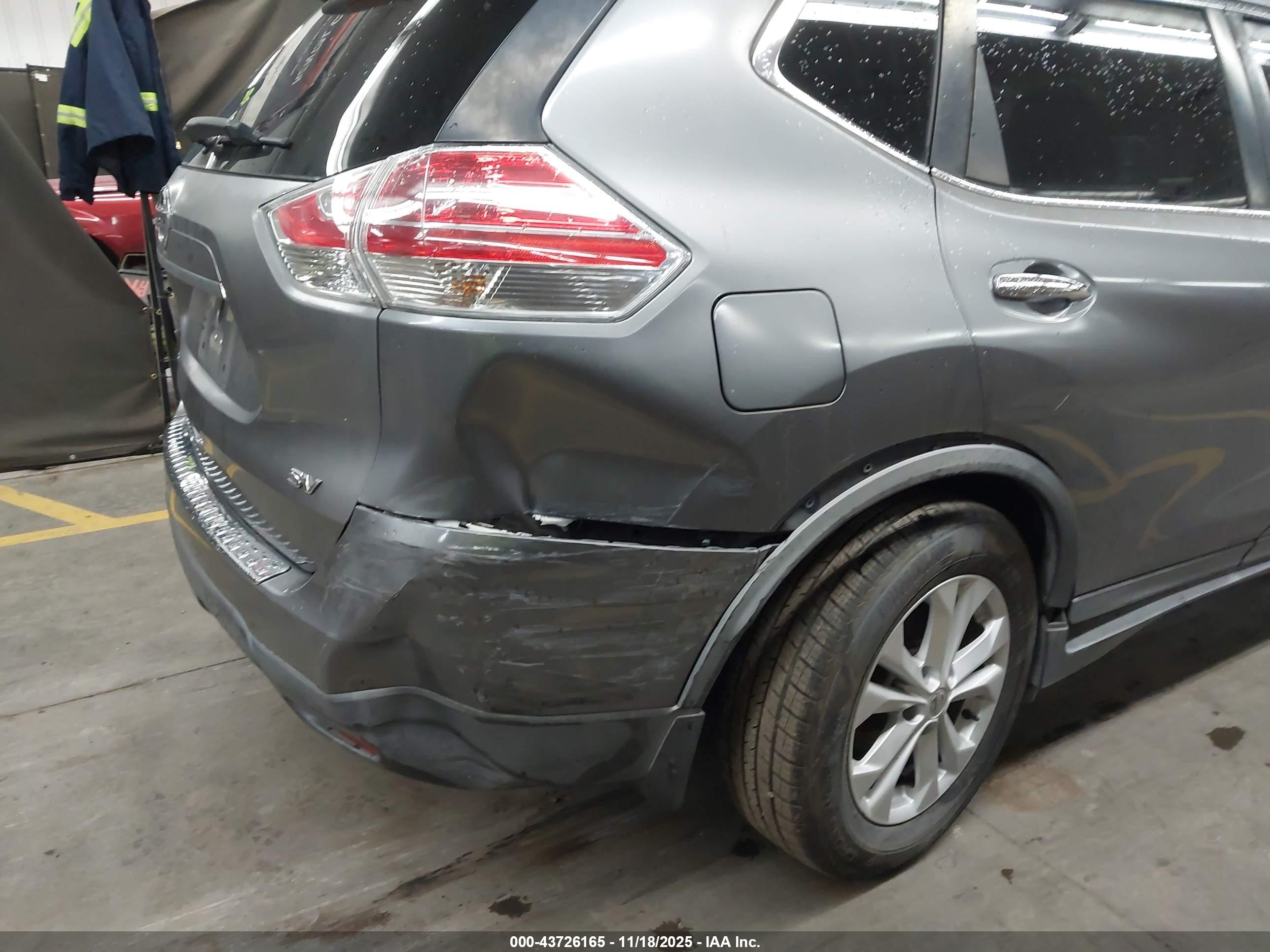 NISSAN ROGUE image 6