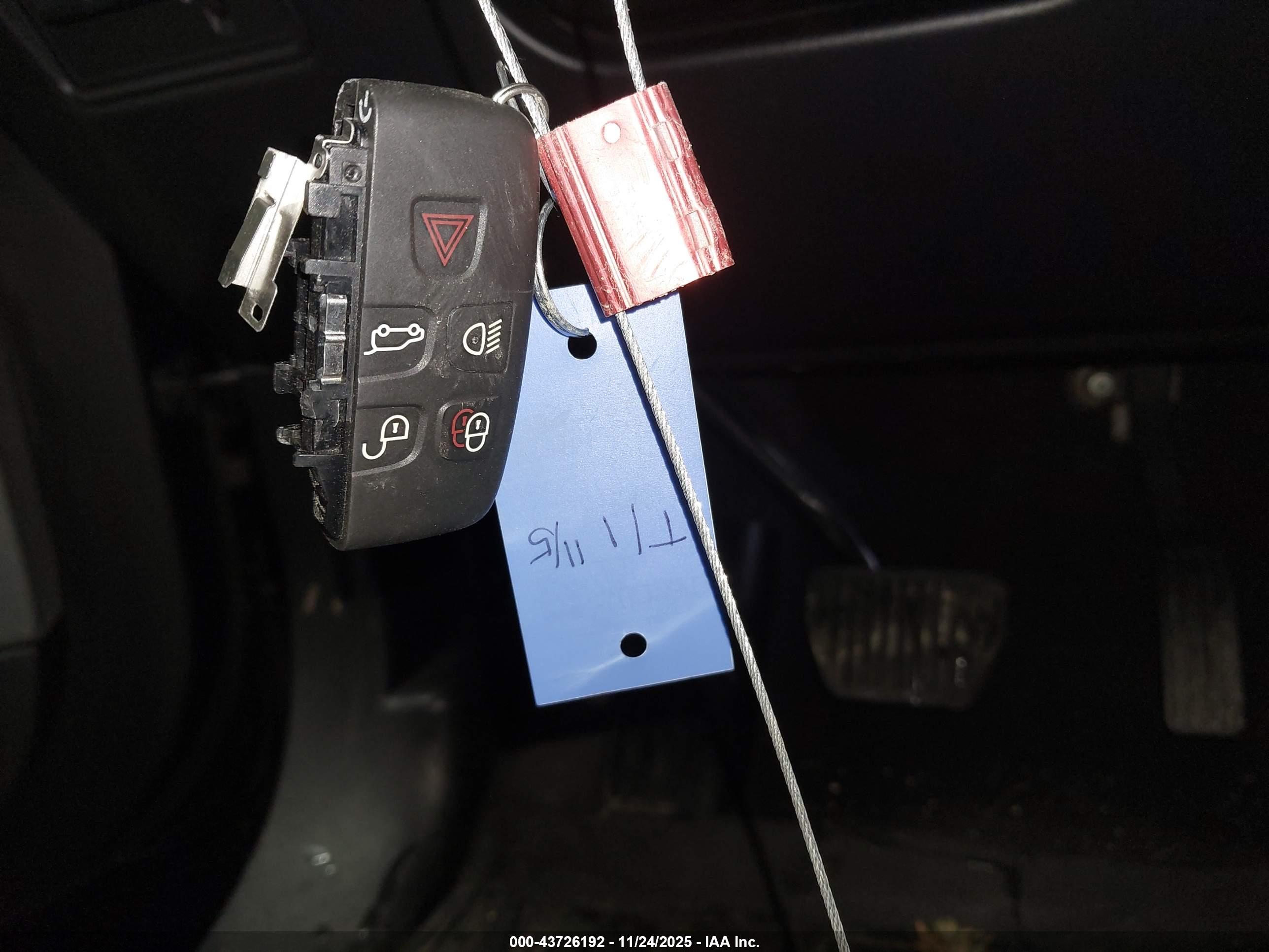 LAND ROVER image 11
