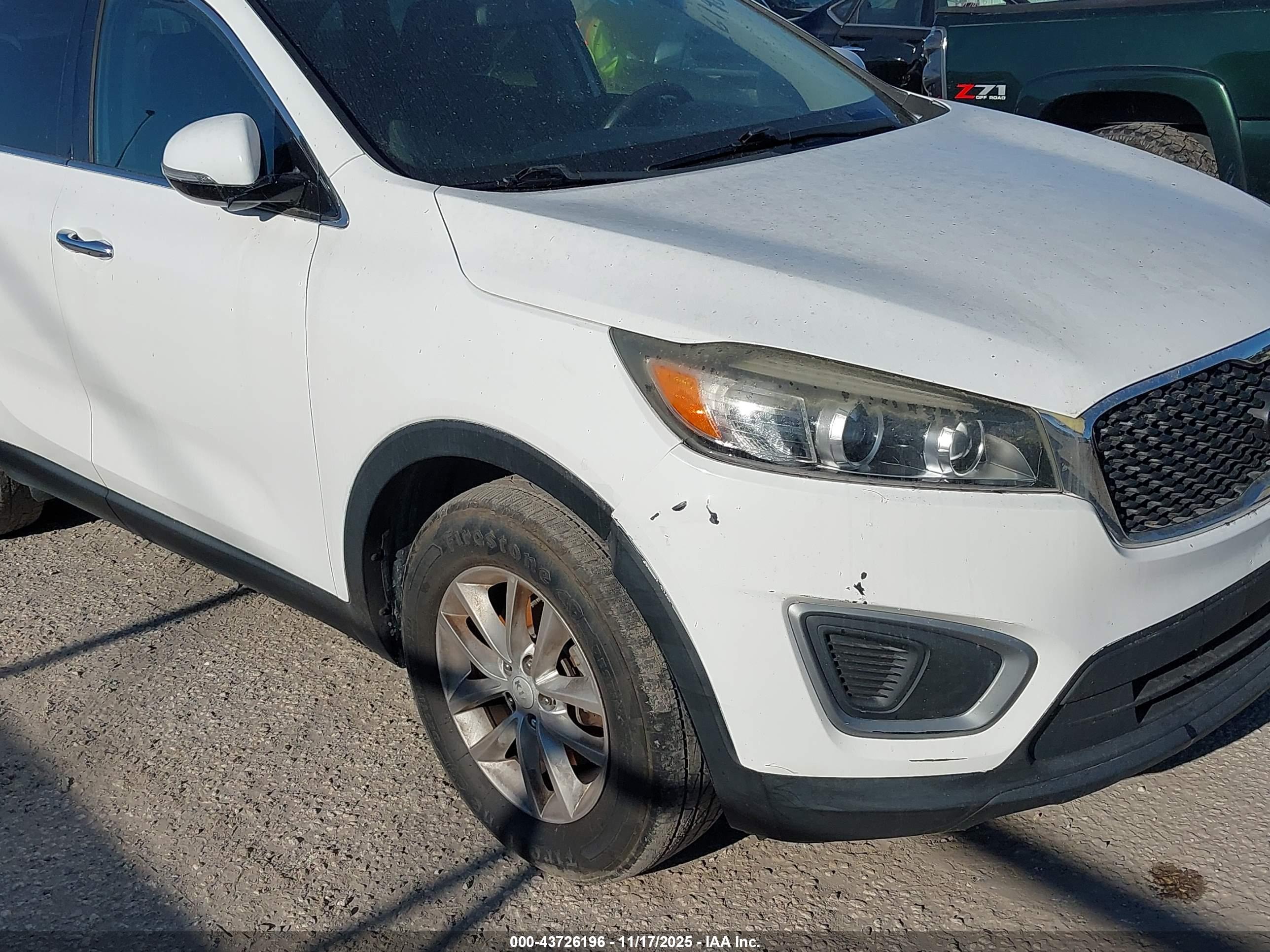 KIA SORENTO image 6