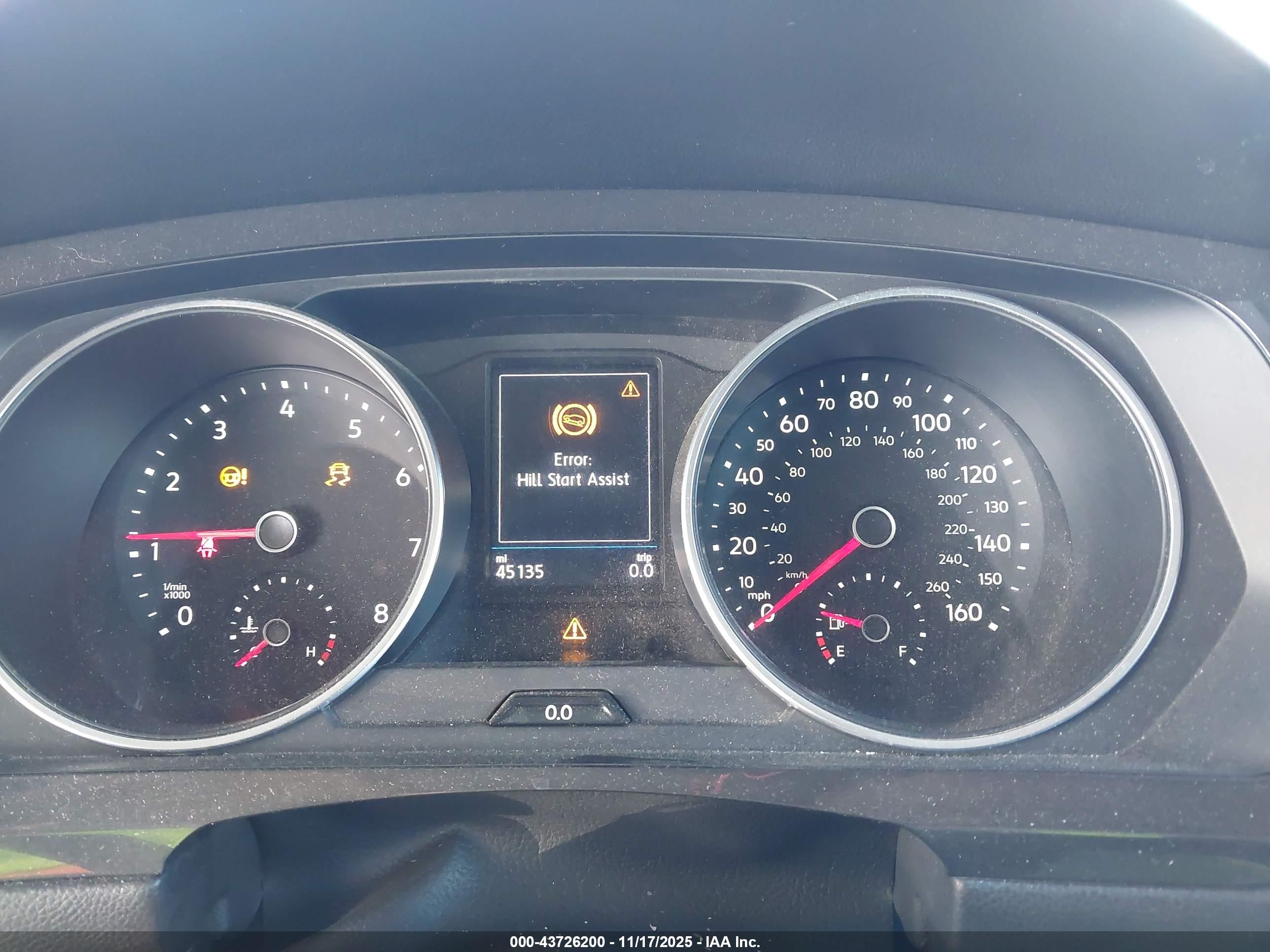 VOLKSWAGEN TIGUAN image 7