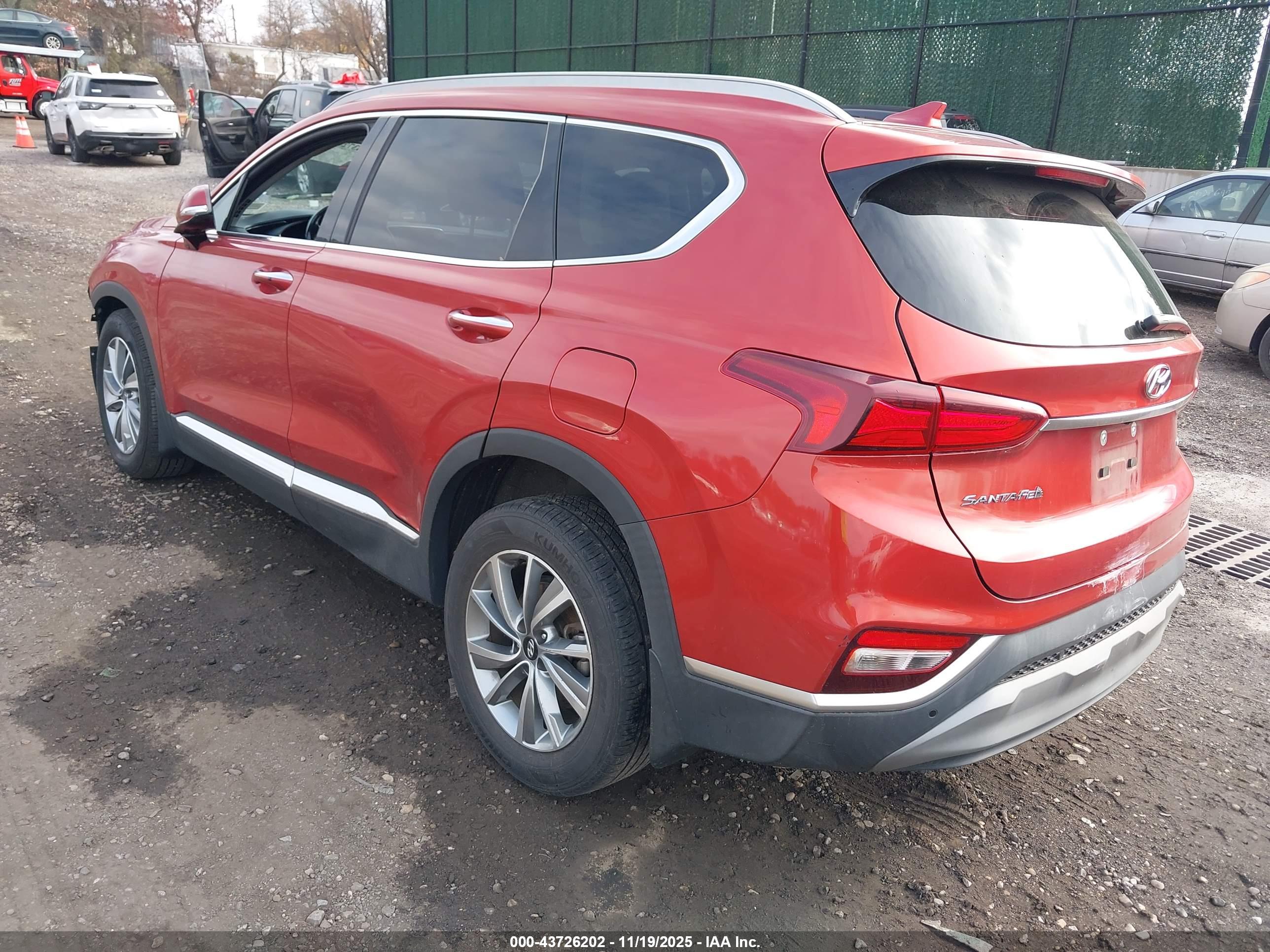 HYUNDAI SANTA image 3
