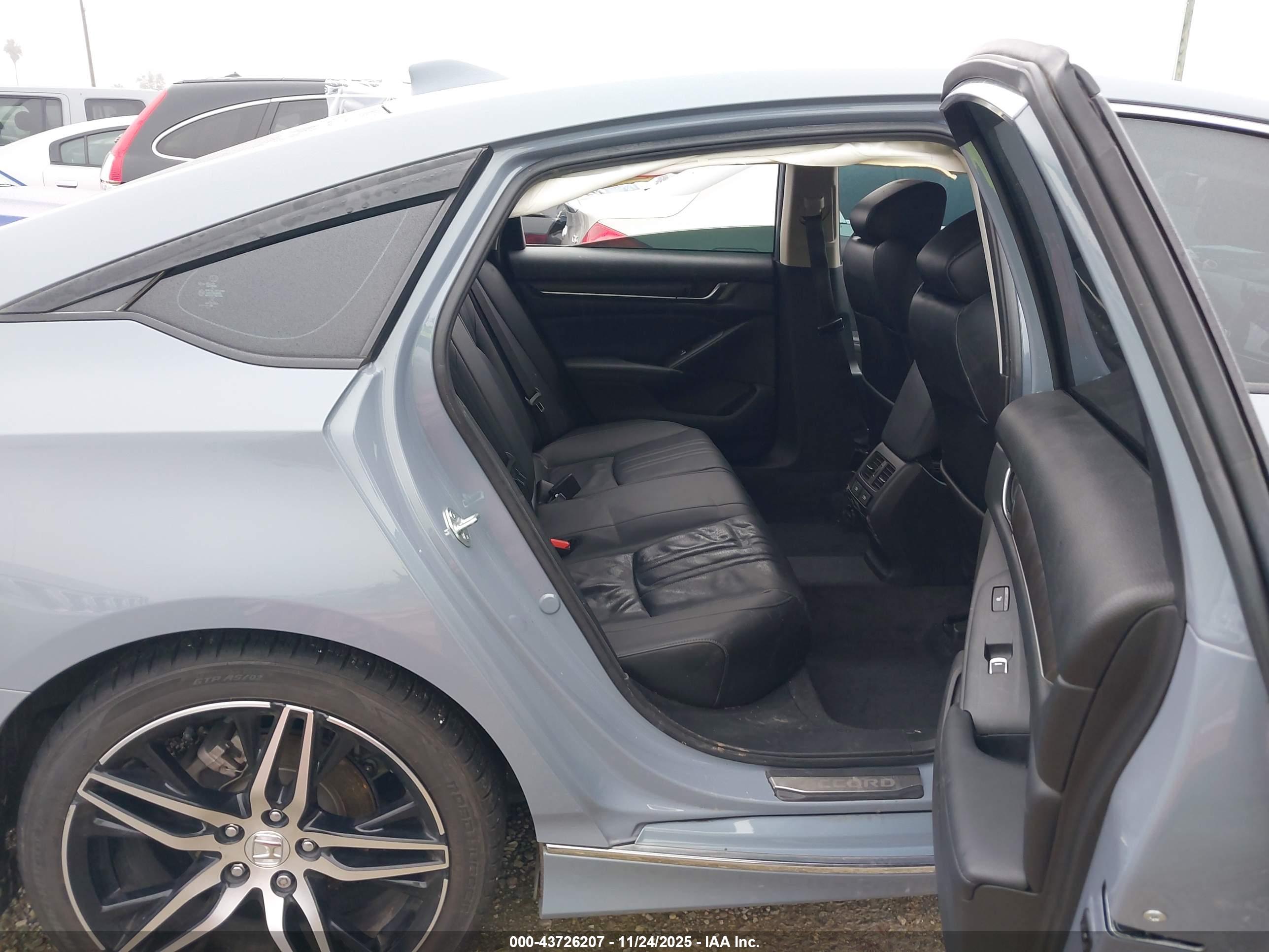 HONDA ACCORD image 8