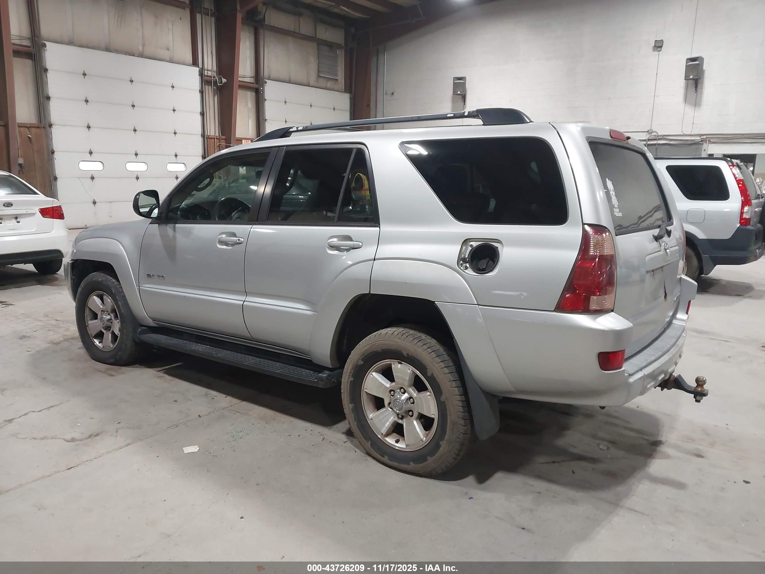 TOYOTA 4RUNNER image 3