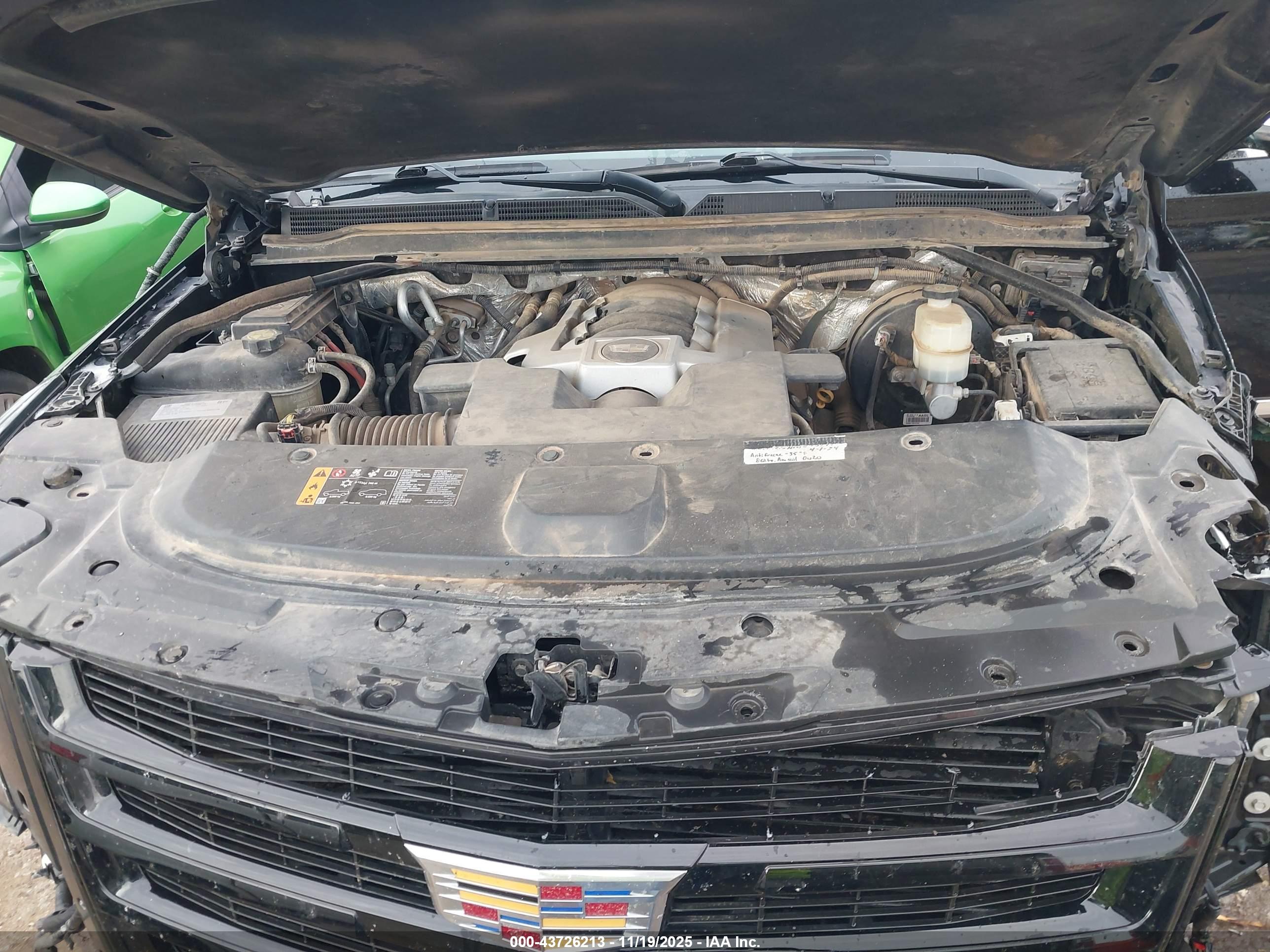 CADILLAC ESCALADE image 10