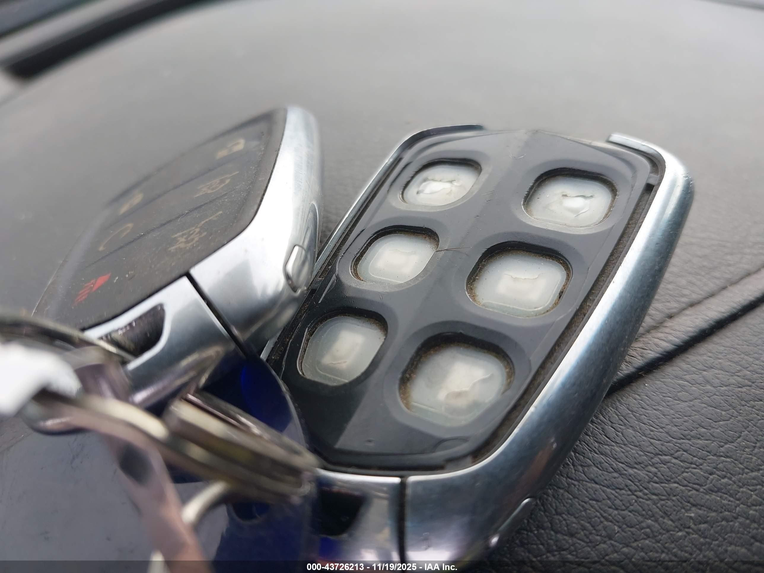 CADILLAC ESCALADE image 11