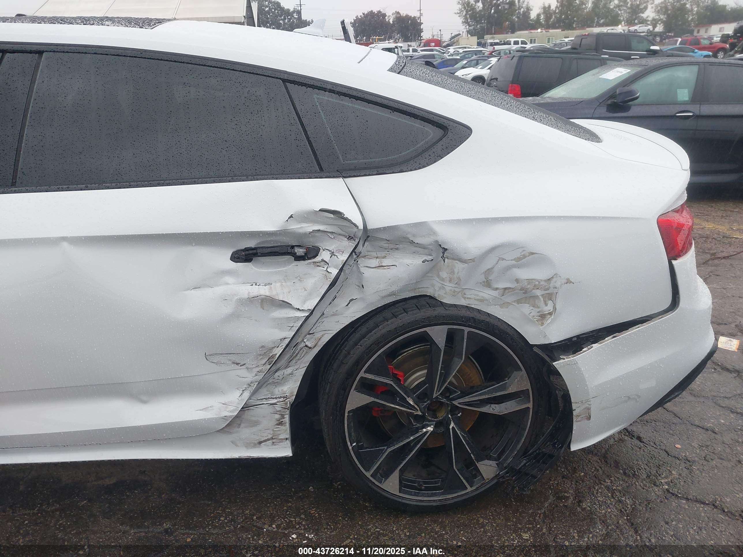 AUDI S5 image 6