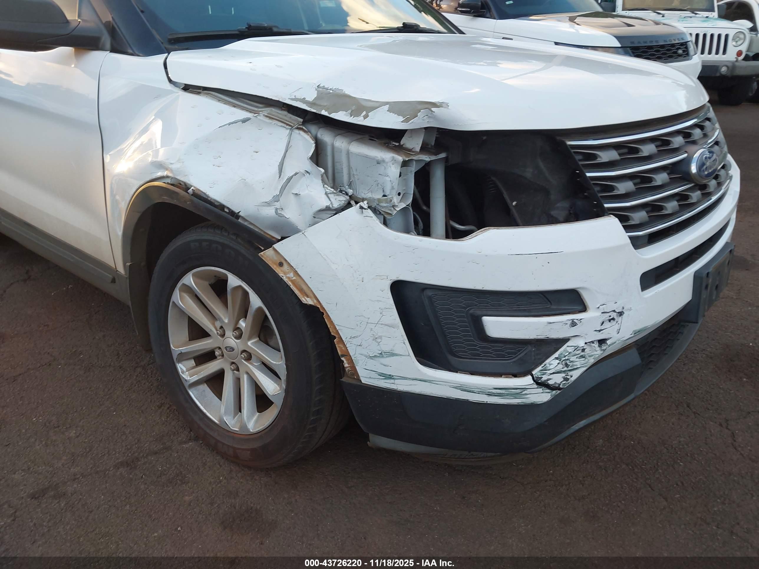 FORD EXPLORER image 6