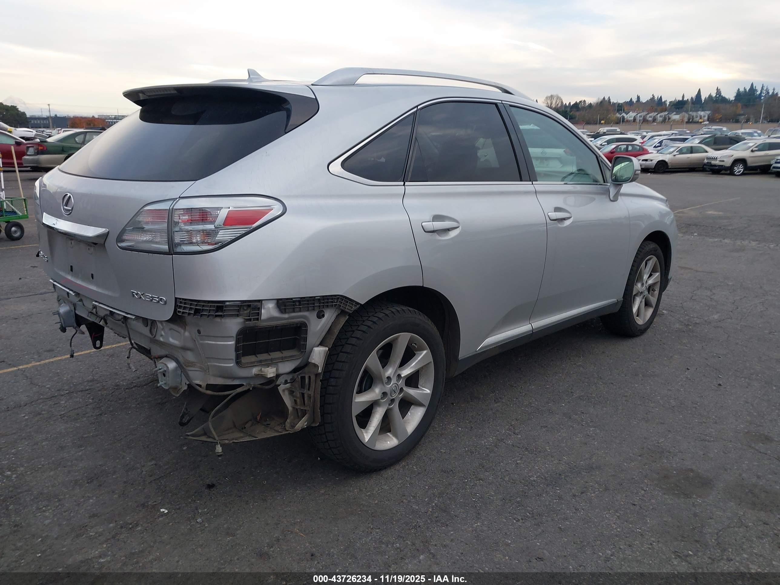 LEXUS RX image 4