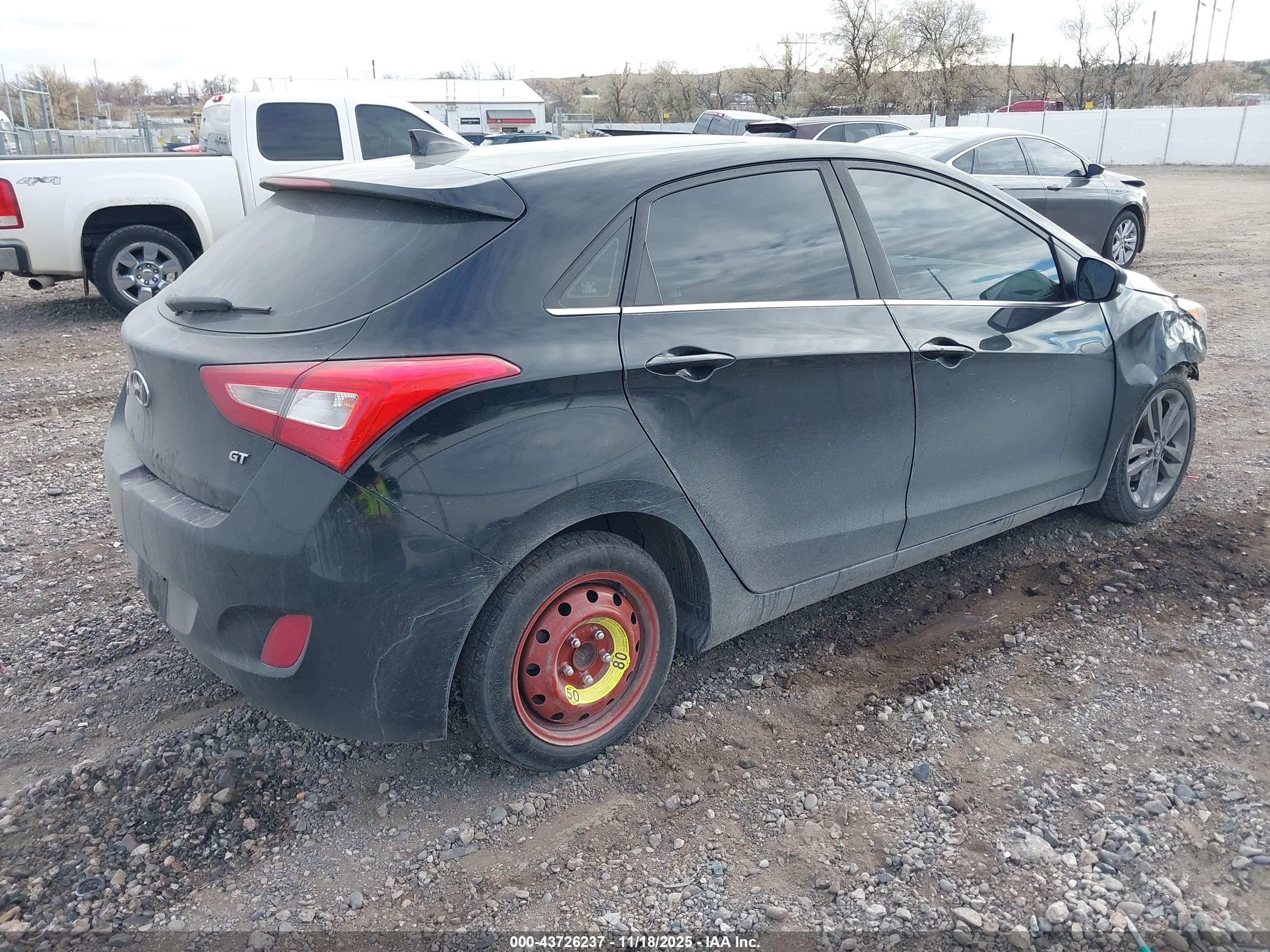 HYUNDAI ELANTRA image 4