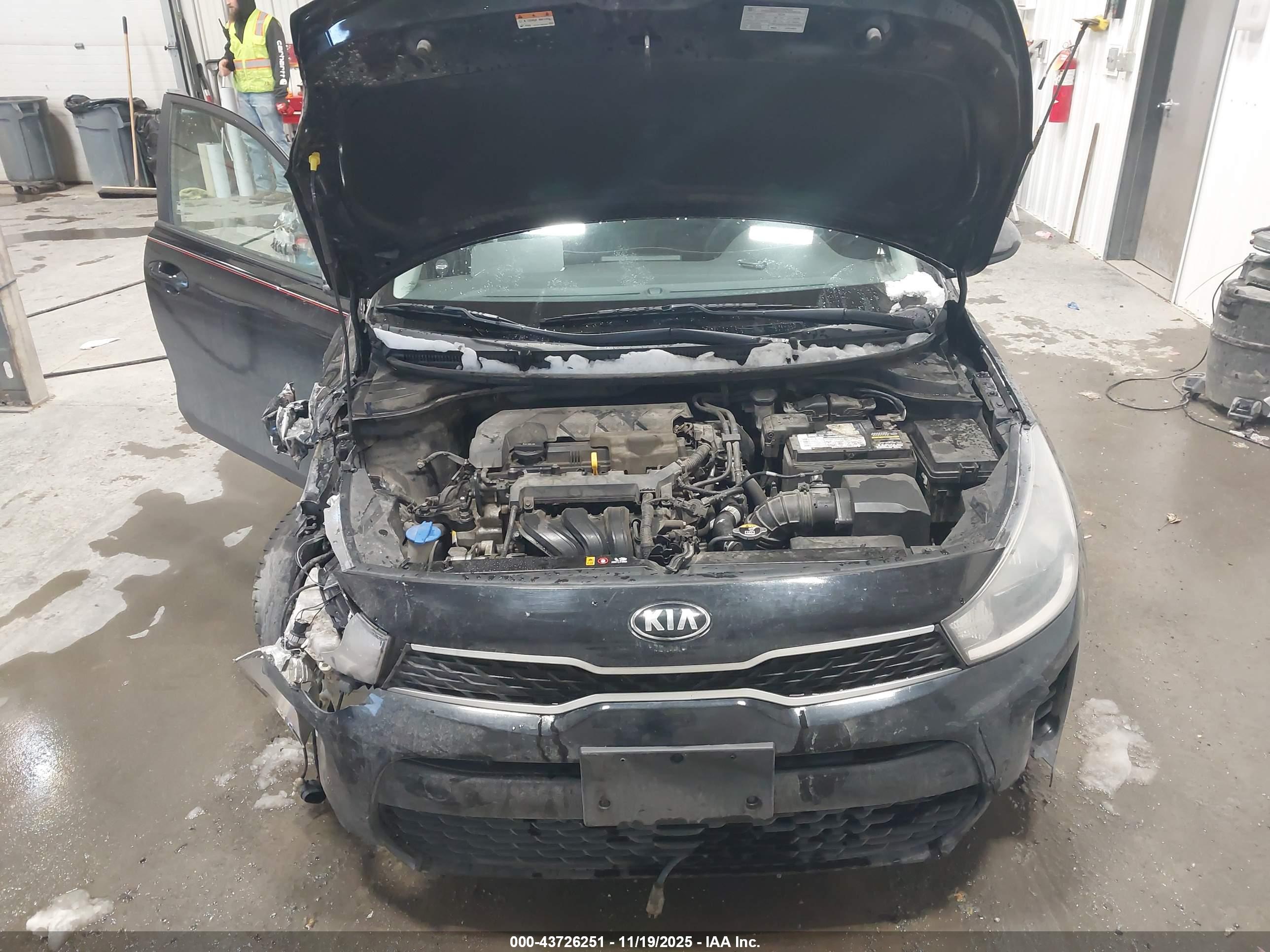 KIA RIO image 10