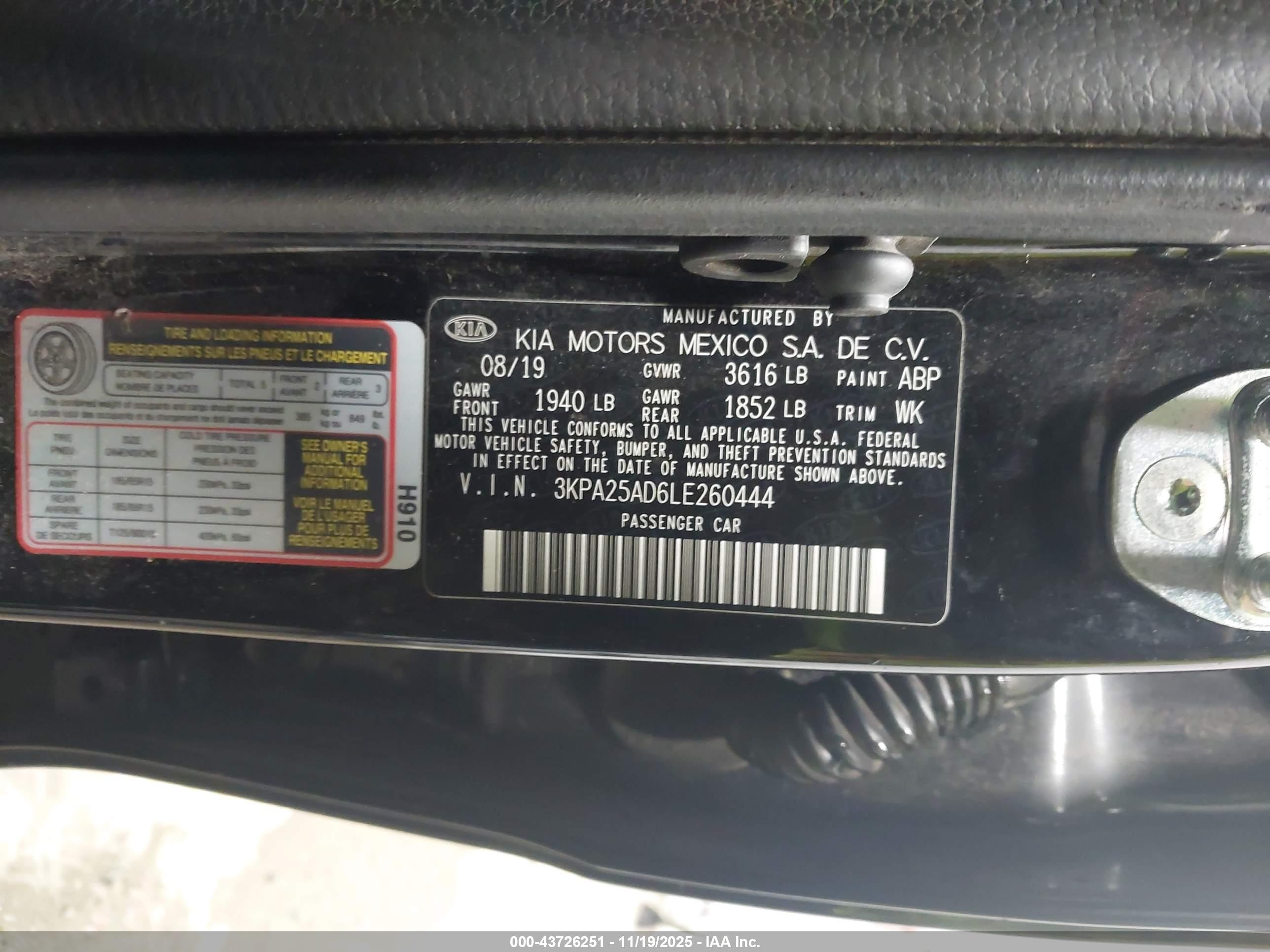 KIA RIO image 9