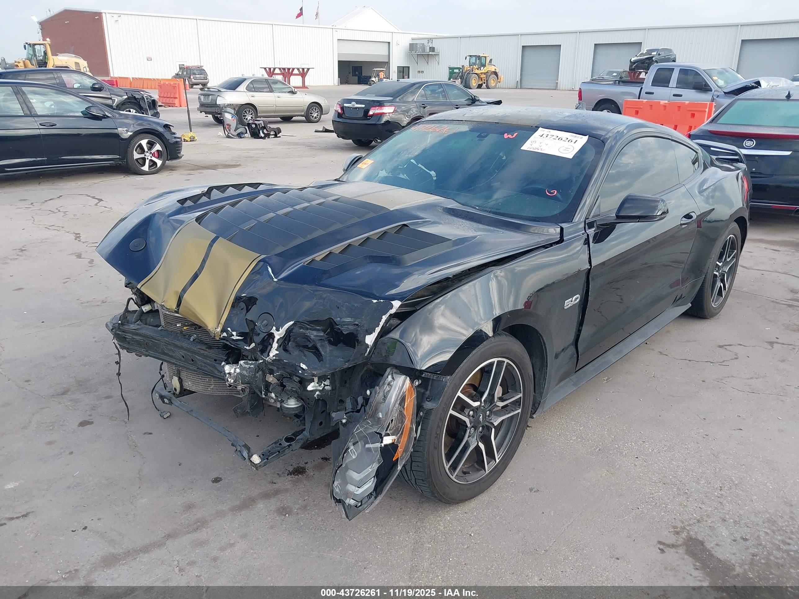 FORD MUSTANG image 2